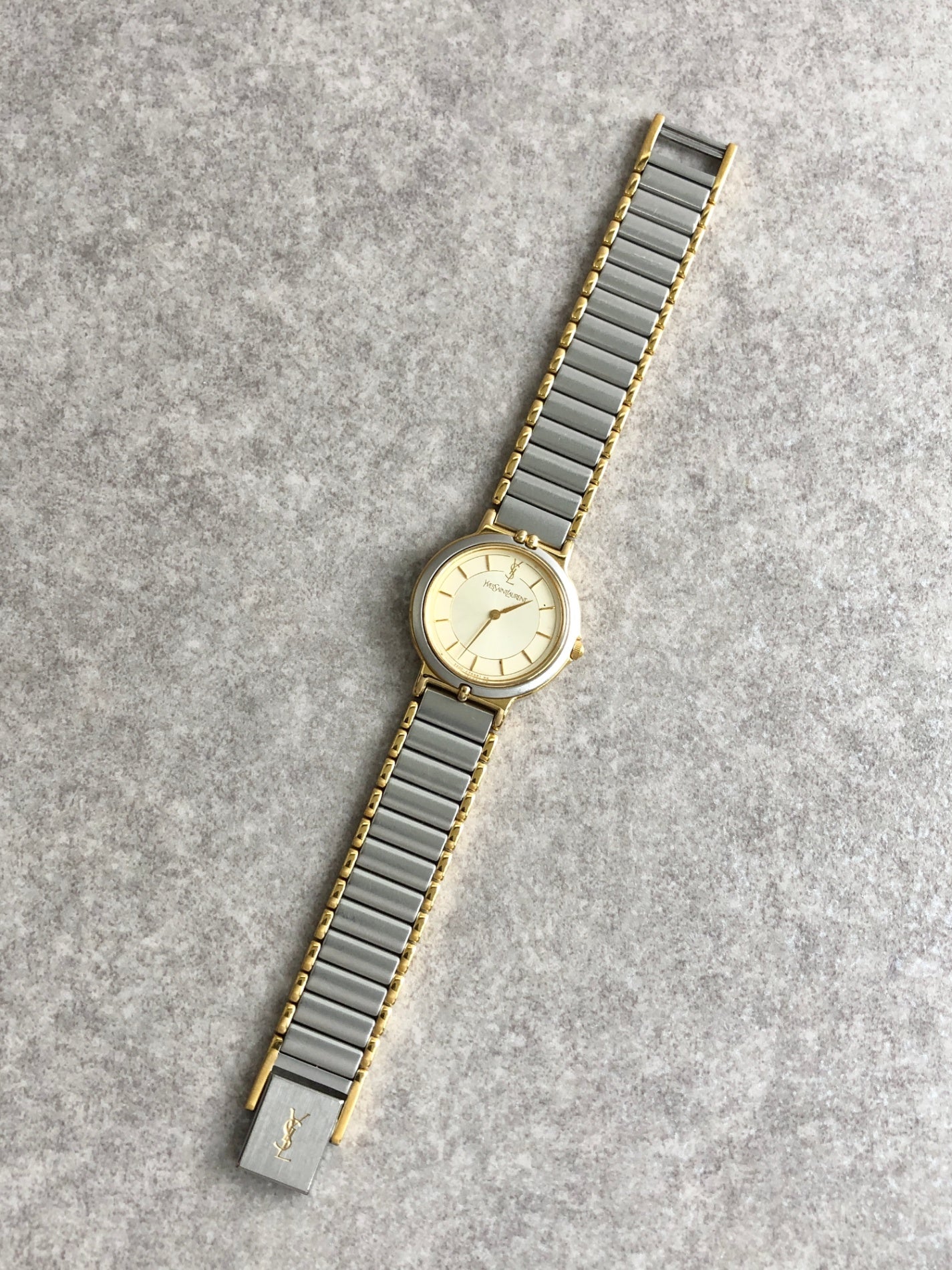 Yves Saint Laurent YSL Logo Quartz Watch Silver×Gold Vintage cxgd6h