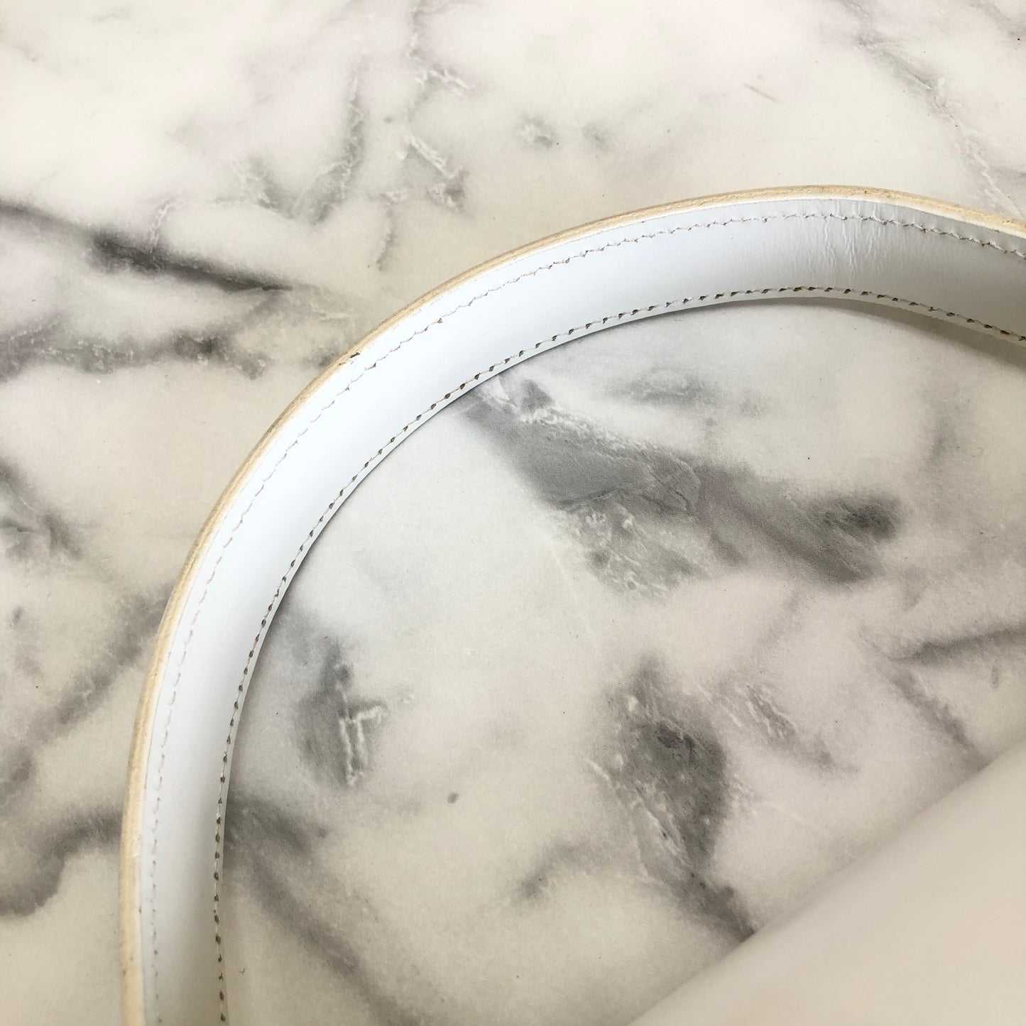 CELINE 馬銜扣雙翻蓋皮革手提包白色復古 mxrdau