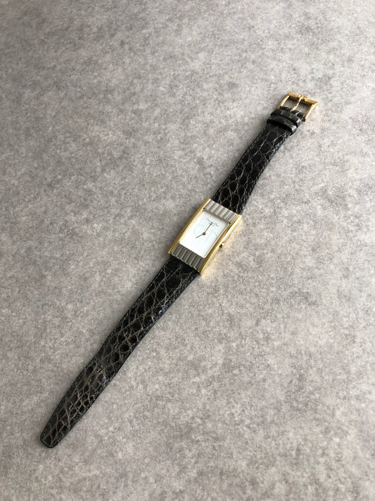 Christian Dior CD Logo Watch Gold Vintage a2gt8i