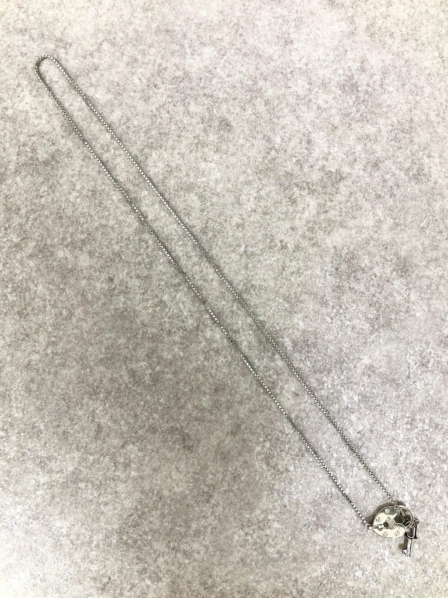 Christian Dior 心型圖案項鍊 銀色 復古 cmpjwe