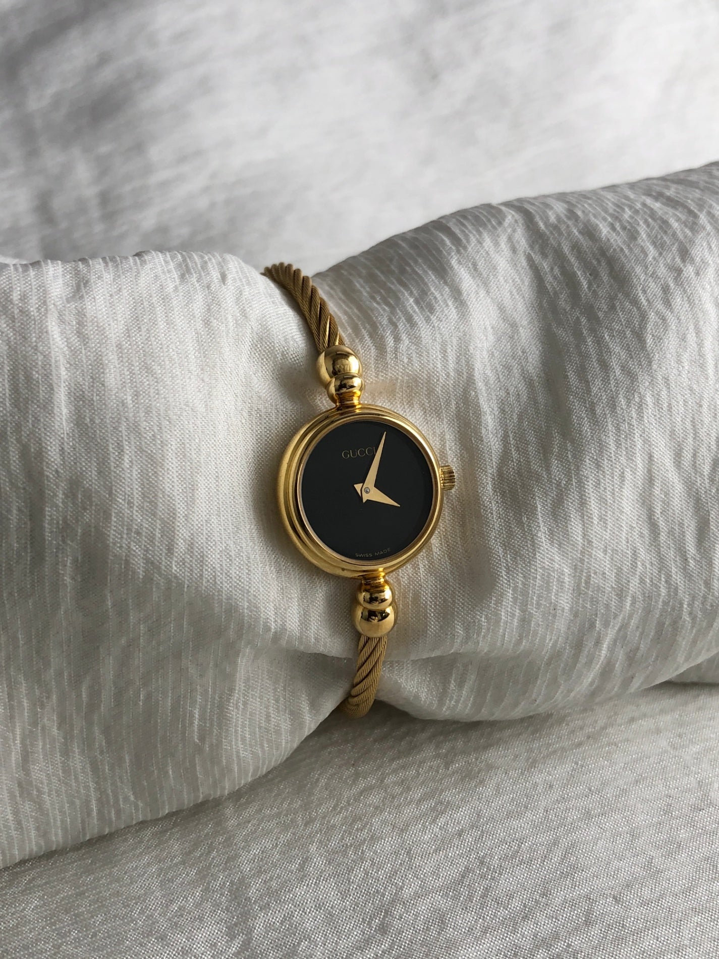GUCCI Logo Bangle Quartz Watch Gold 2700.2.L Vintage 58benr