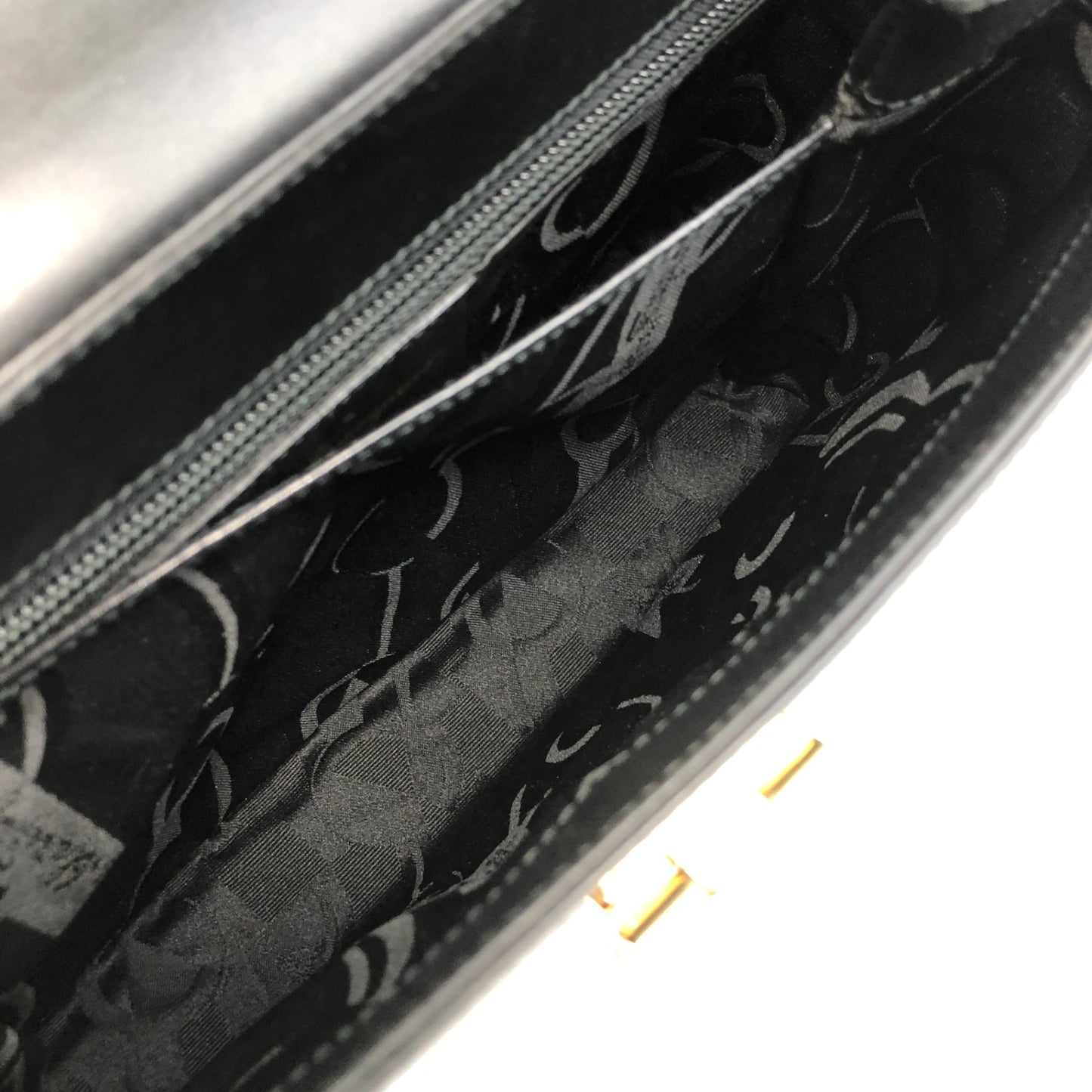 Salvatore Ferragamo Gancini Two-way Handbag Shoulder bag Black Vintage dudz6b