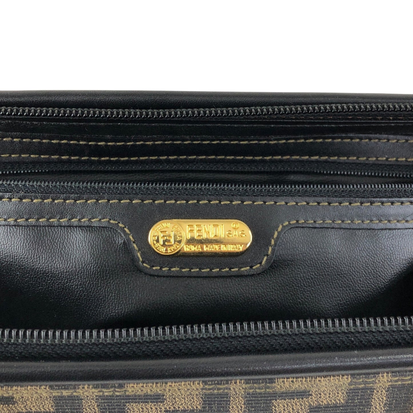 FENDI Zucca Logo Two-way Handbag Shoulder bag Boston bag Black Vintage yh8esb