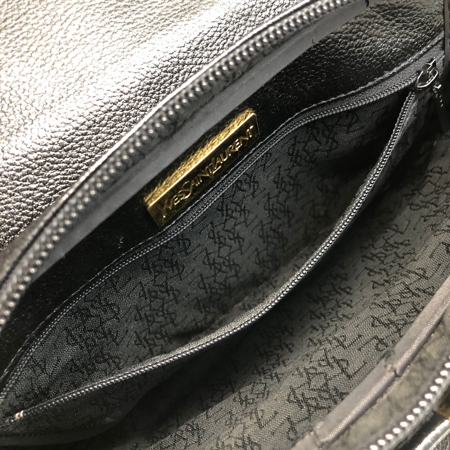 Yves Saint Laurent YSL Logo Shoulder bag Black Vintage 2c23th