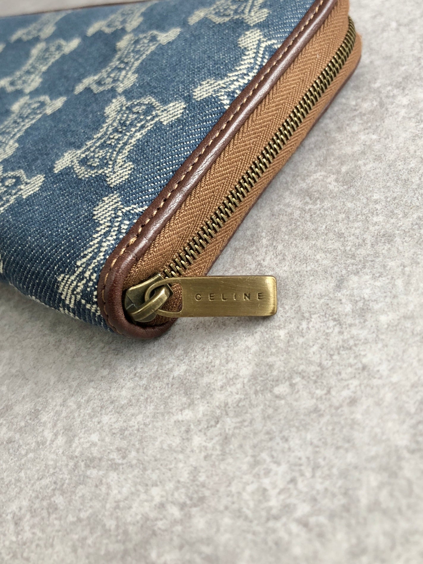 CELINE Paris Macadam Long Wallet Indigo Vintage icrhmn