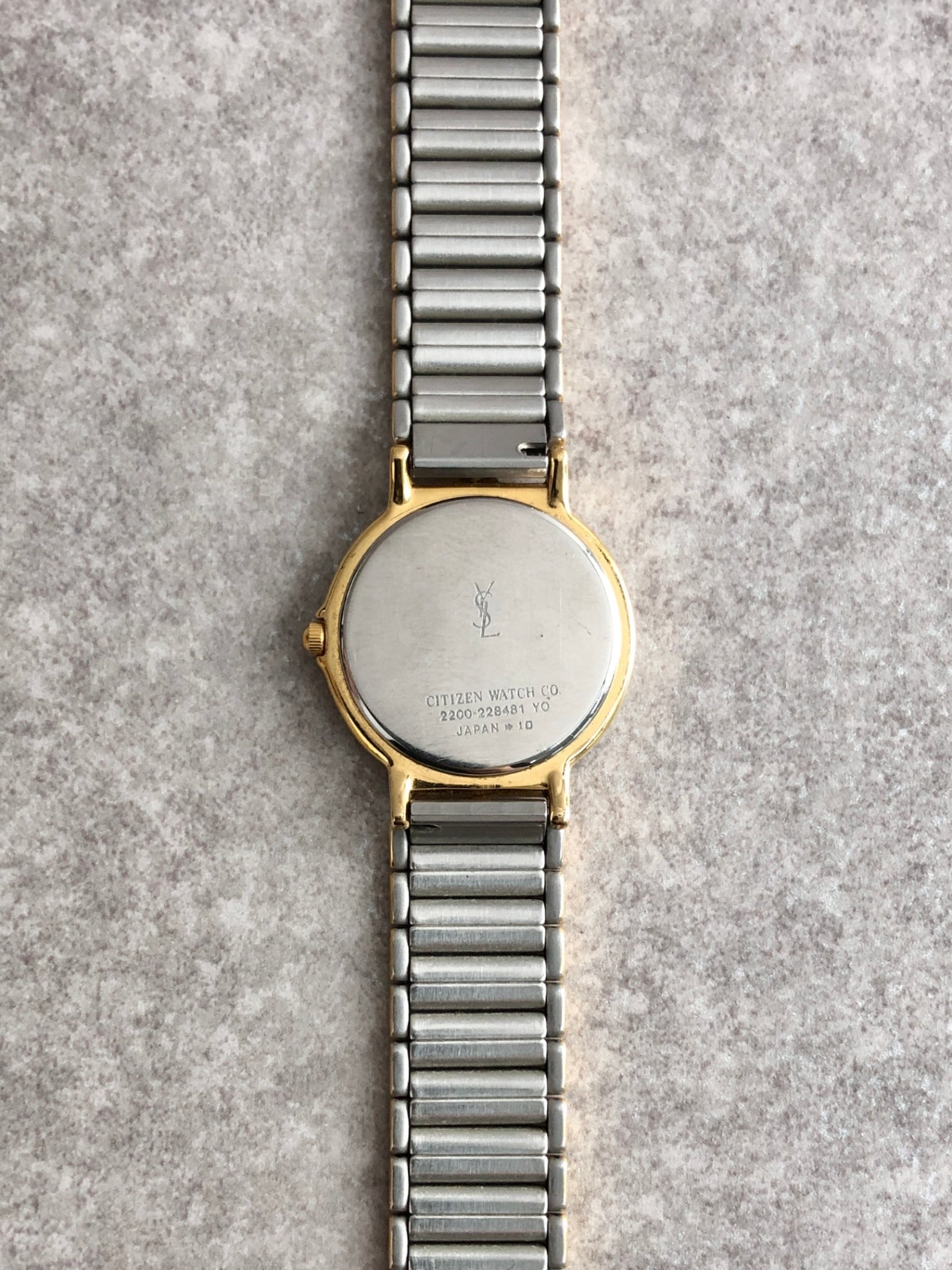 Yves Saint Laurent YSL Logo Quartz Watch Silver×Gold Vintage cxgd6h