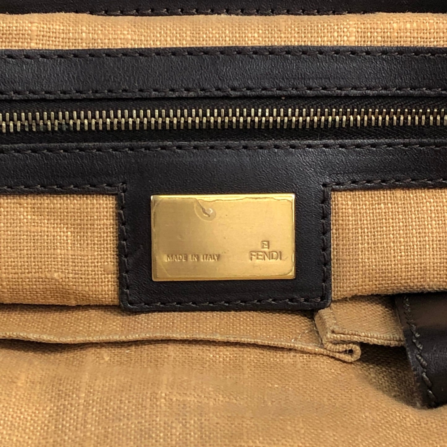 FENDI Zucca Front Buckle Totebag Brown Vintage dirw6v