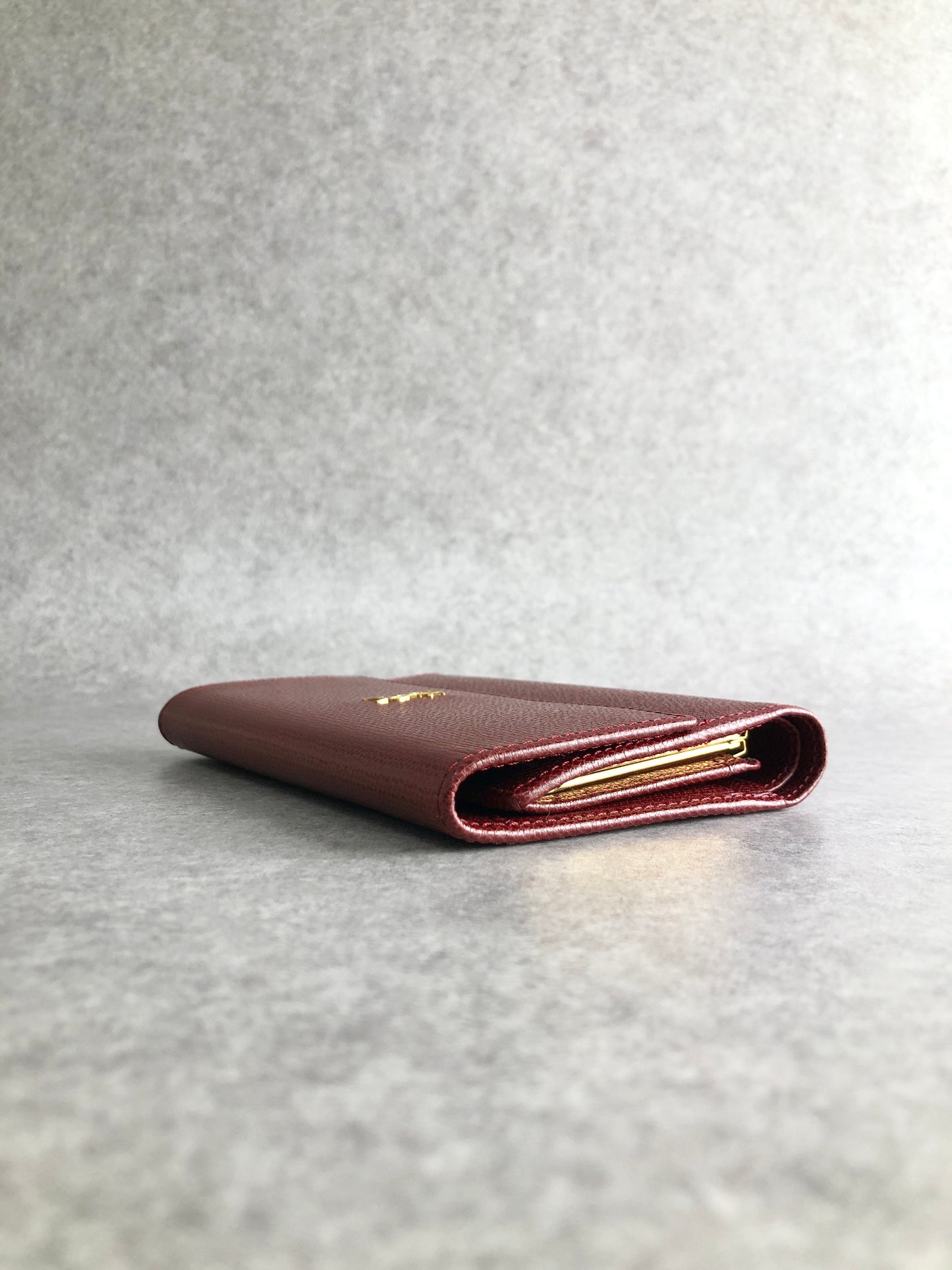 伊夫聖羅蘭 YSL 標誌金屬扣三折錢包 紅色復古 gs33ze