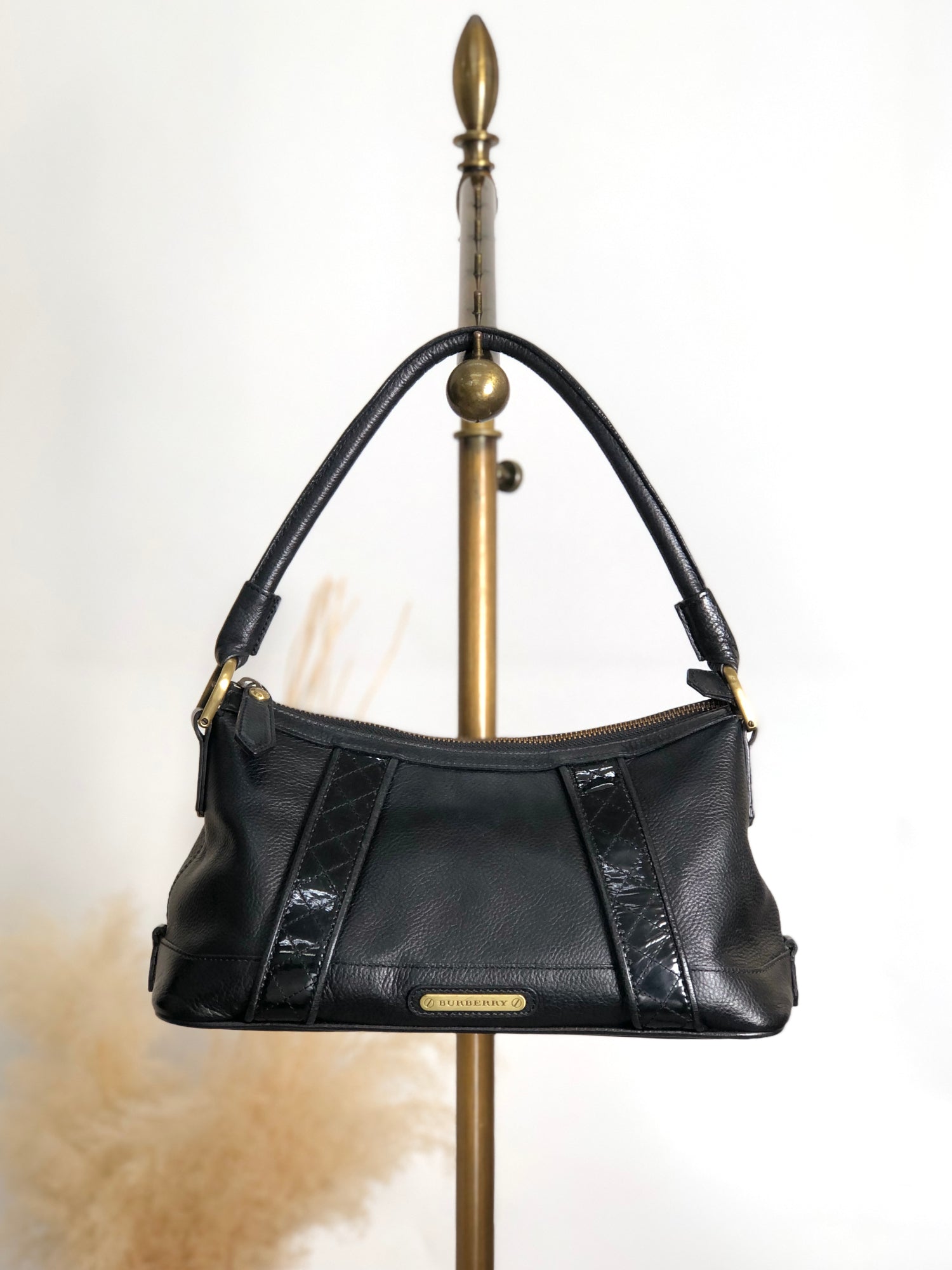 BURBERRY Logo Shoulder bag Black Vintage 7rnpei – VintageShop solo