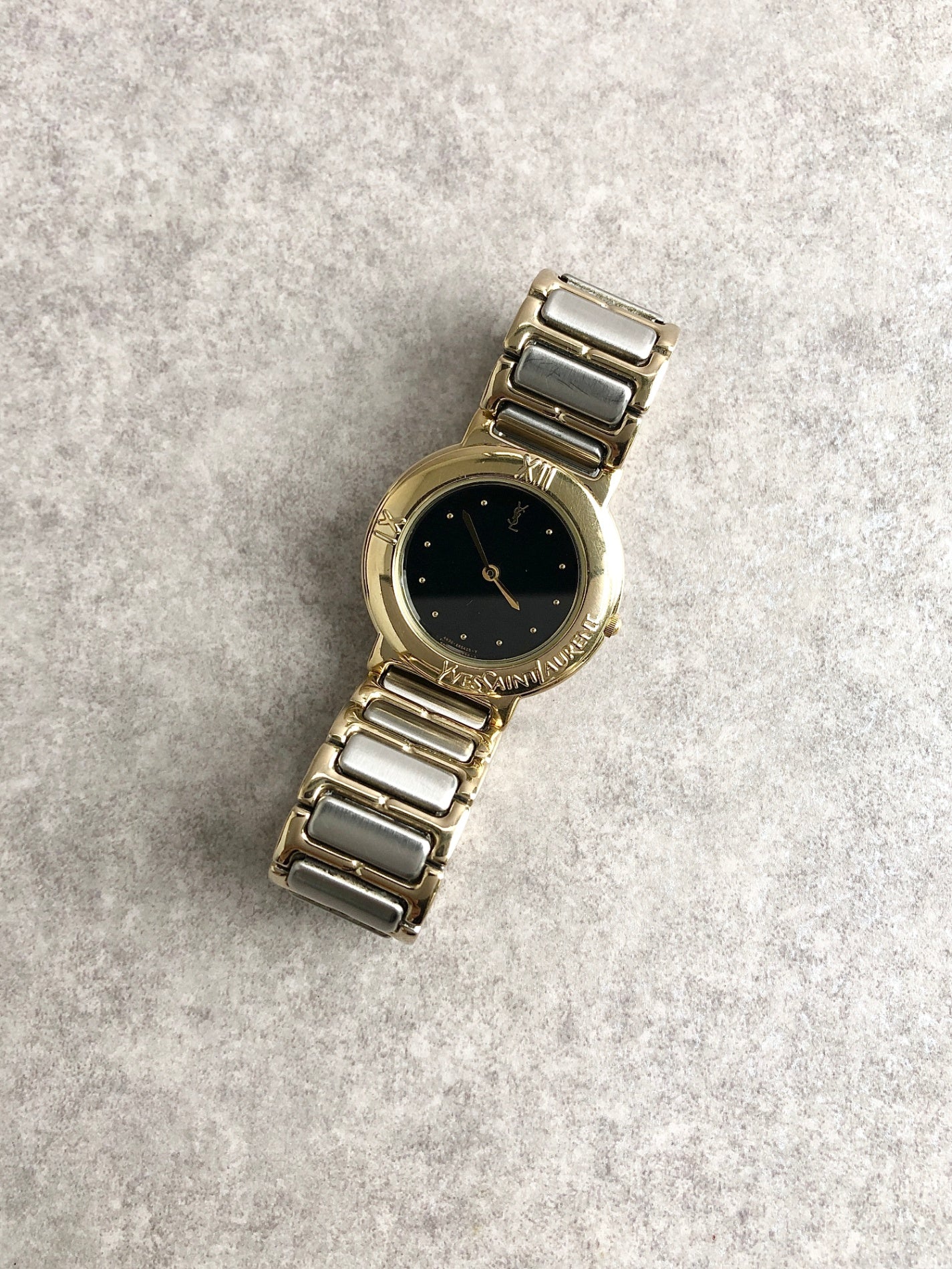 Yves Saint Laurent YSL Logo Quartz Watch Silver×Gold 4620-E60657Y Vintage 6iv5j7