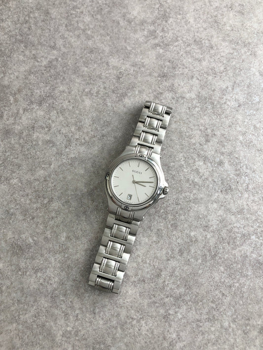 GUCCI Logo Quartz Watch Silver 9040M Vintage 5jb7um
