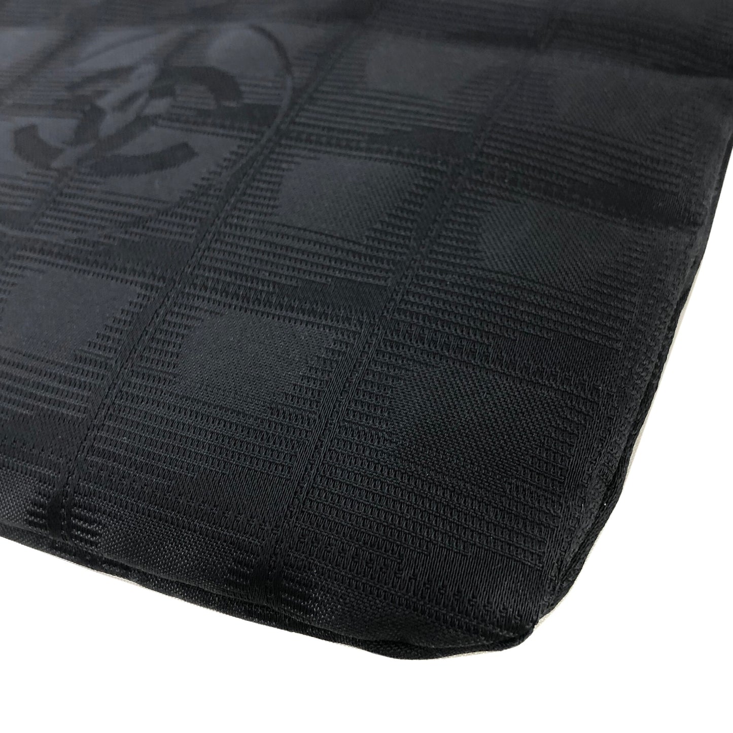 CHANEL 新款旅行系列尼龍手提包鏈條單肩包黑色復古 p7zz2s