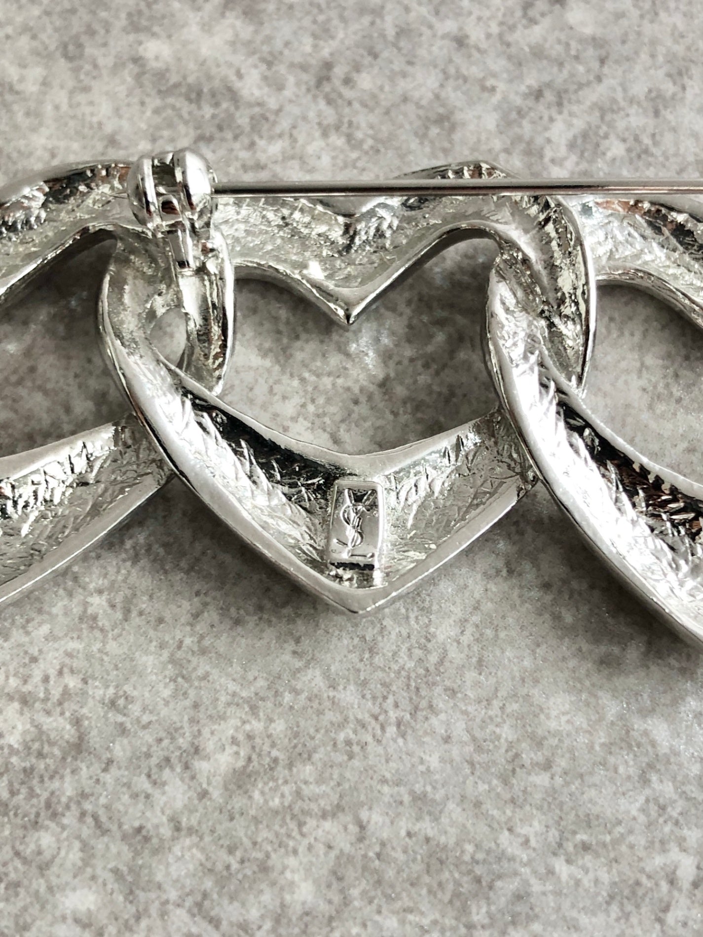 Yves Saint Laurent Heart Motif Brooch Silver Vintage xau2xt