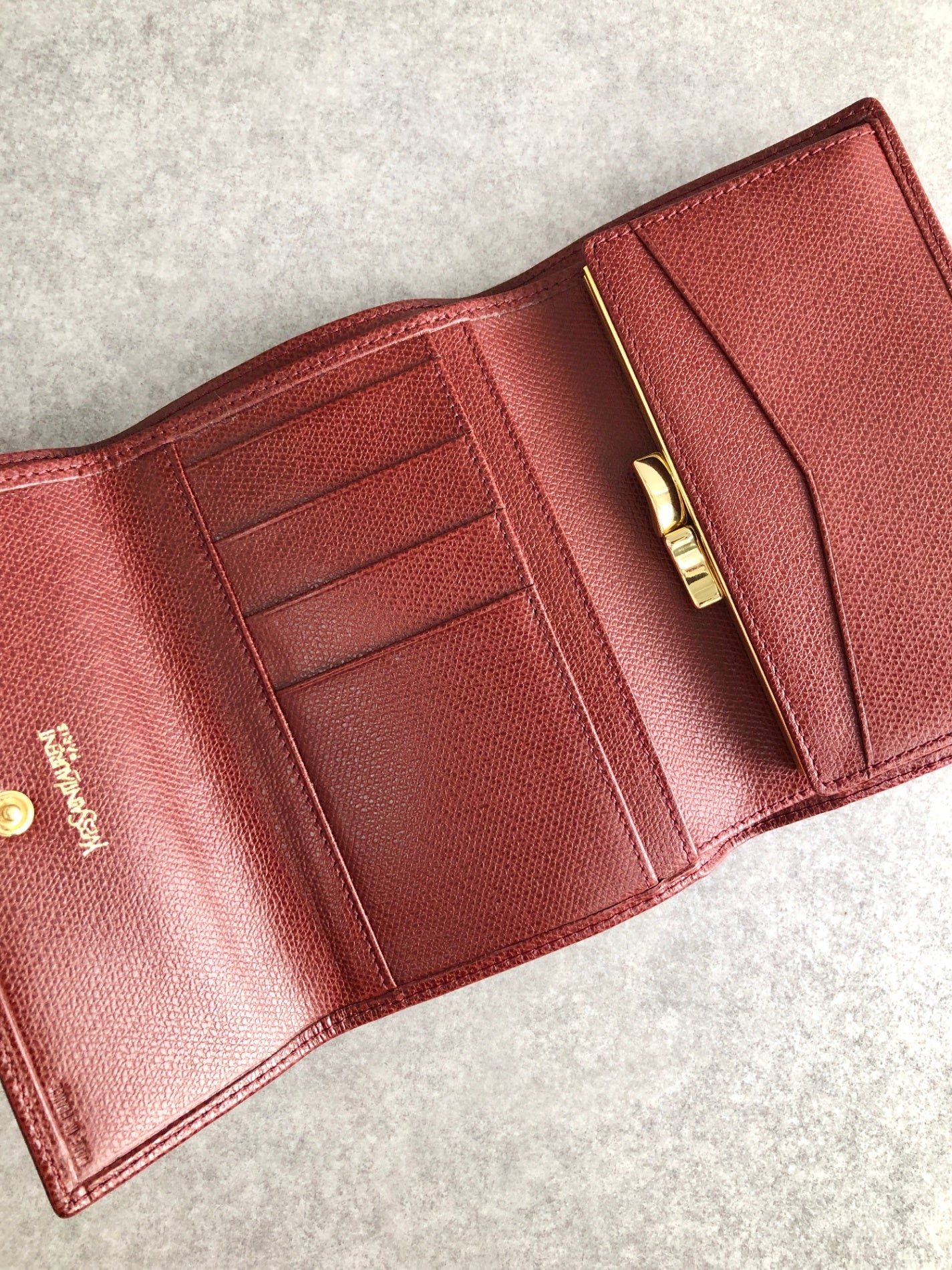 伊夫聖羅蘭 YSL 標誌金屬扣三折錢包 紅色復古 gs33ze