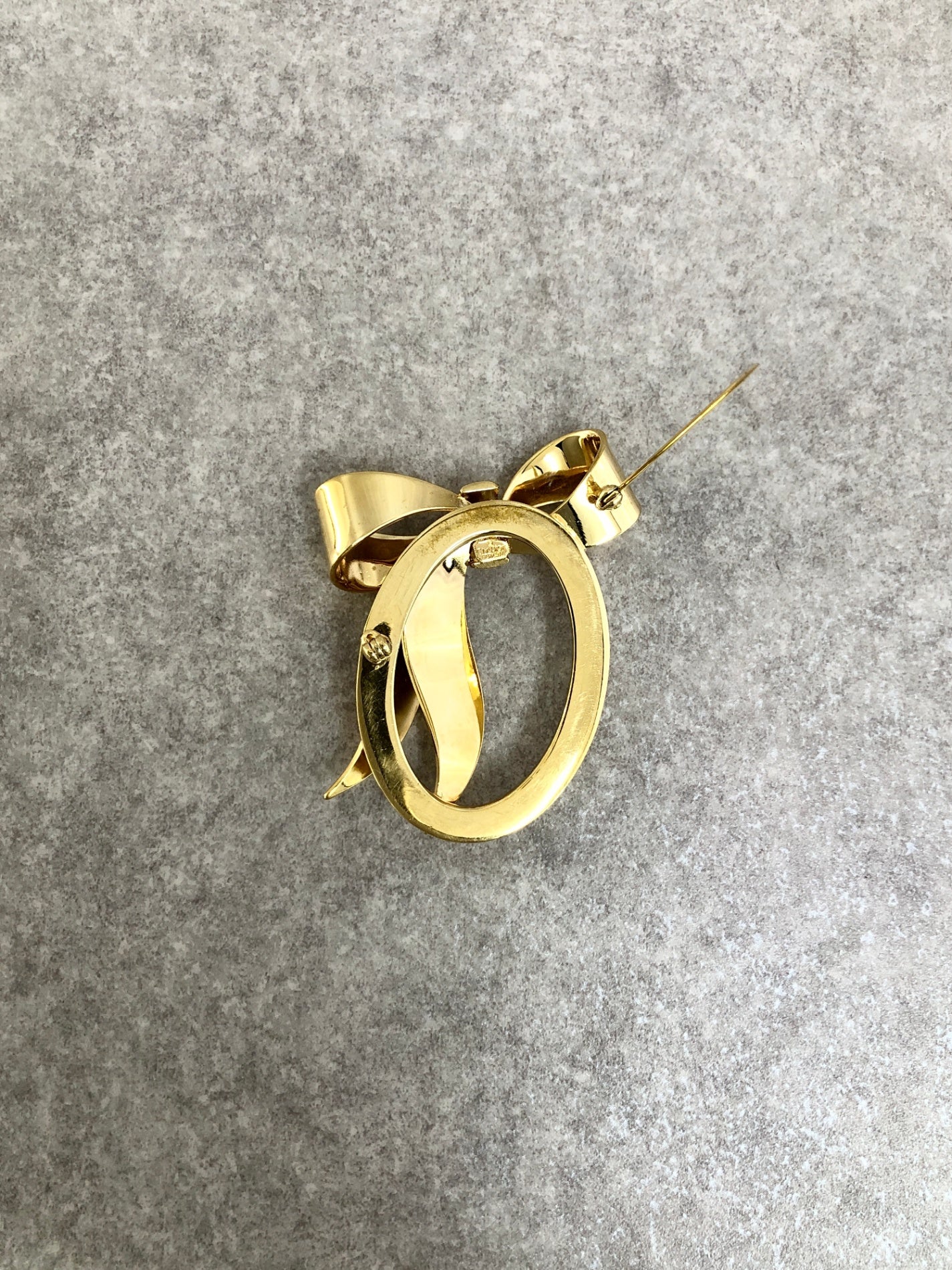 Christian Dior Ribbon Motif Brooch Gold Vintage 4swz6z