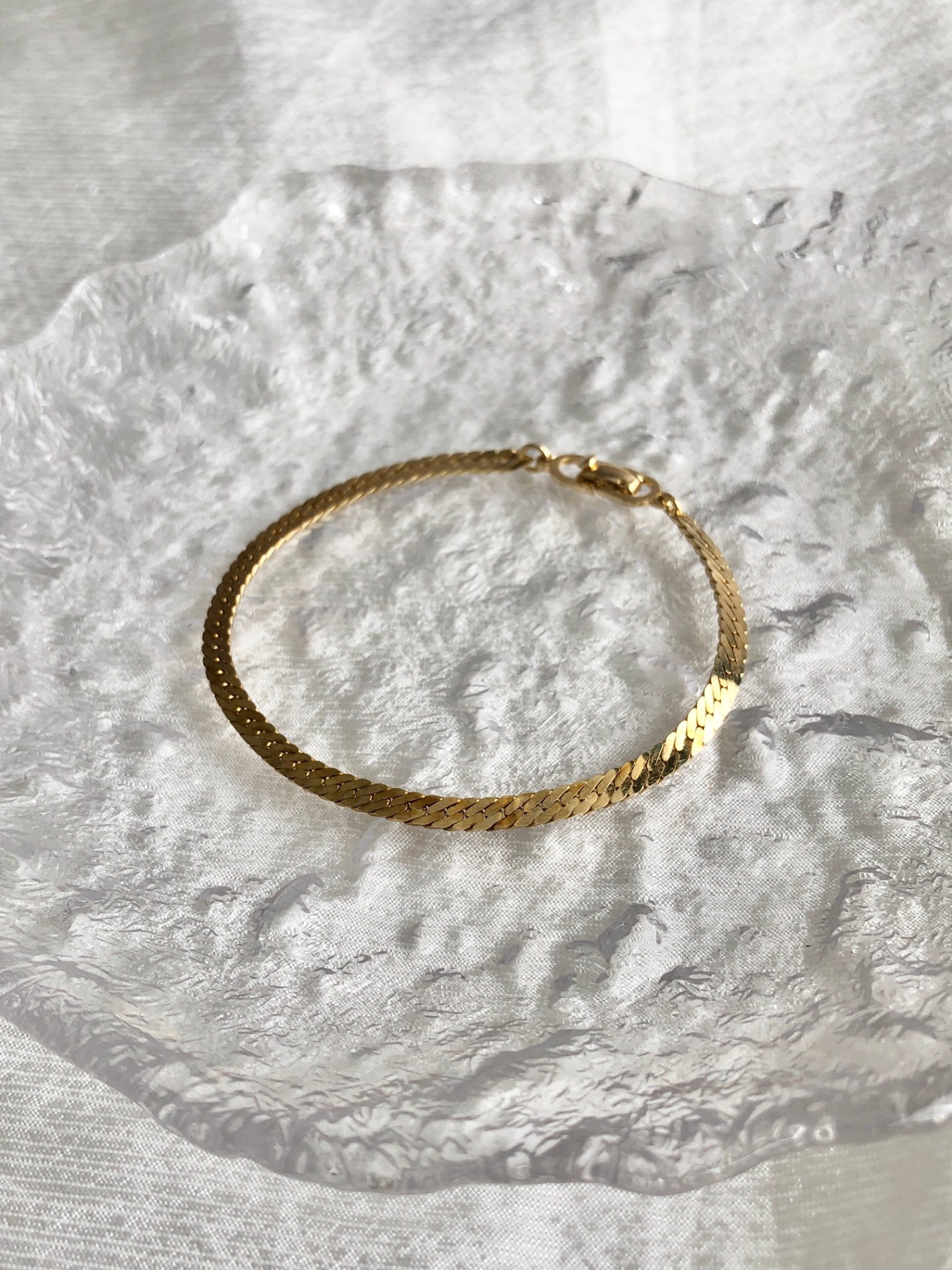 Christian Dior CD Logo Bracelet Gold Vintage jmr7w6 – VintageShop solo