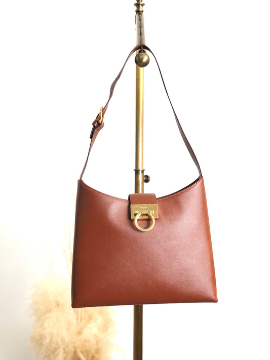Salvatore Ferragamo Gancini Shoulder bag Brown Vintage xfdst7