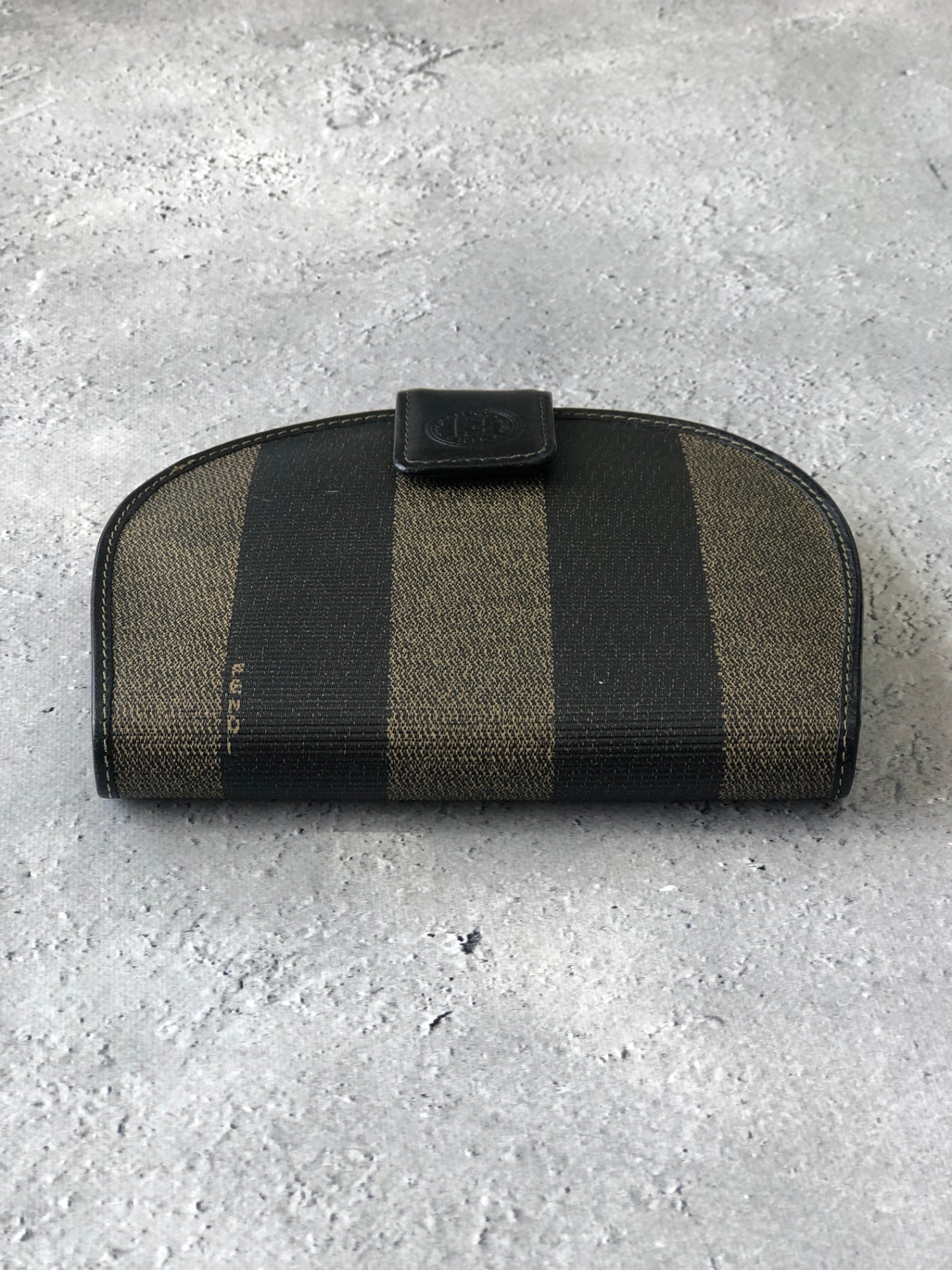 FENDI 山核桃標誌折疊錢包 棕色 復古 5tfac6