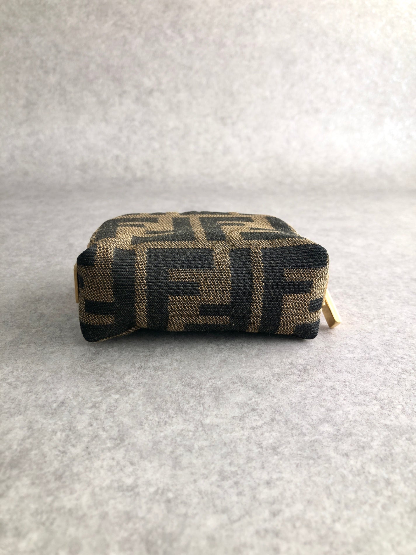 FENDI Zucca Pouch Brown Vintage 5xha2p