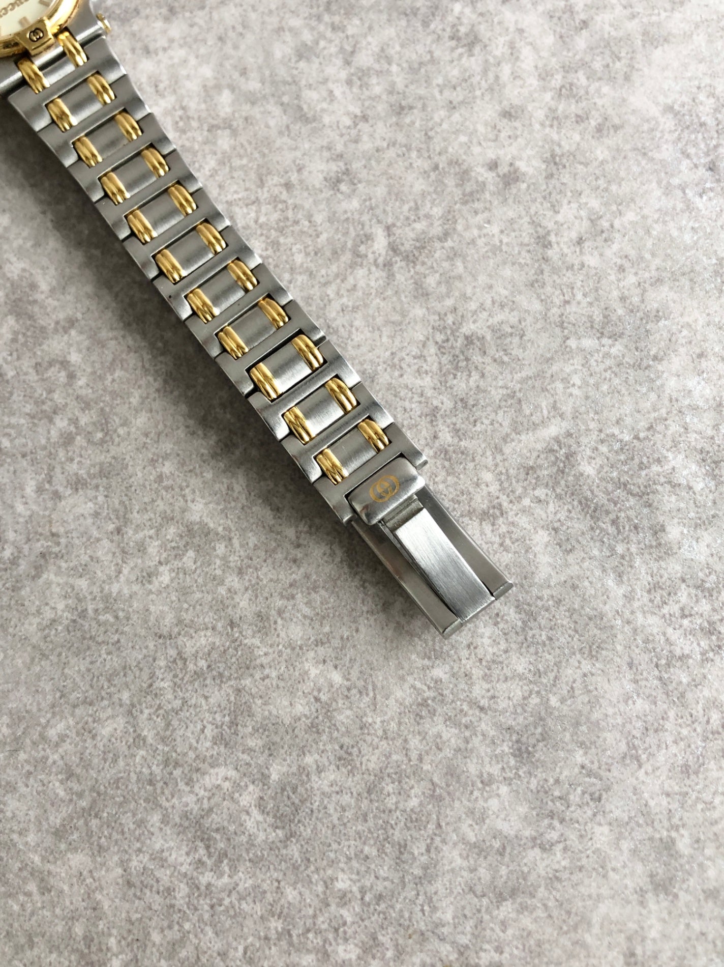 GUCCI Quartz Watch Silver×Gold 9000L Vintage y3rpf3