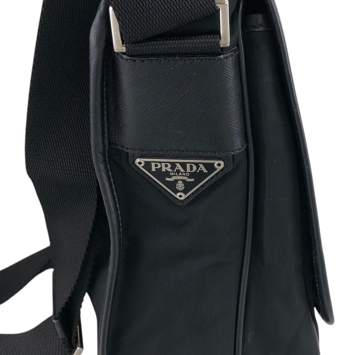 PRADA Triangle Logo Shoulder bag Black Vintage yp8wu5
