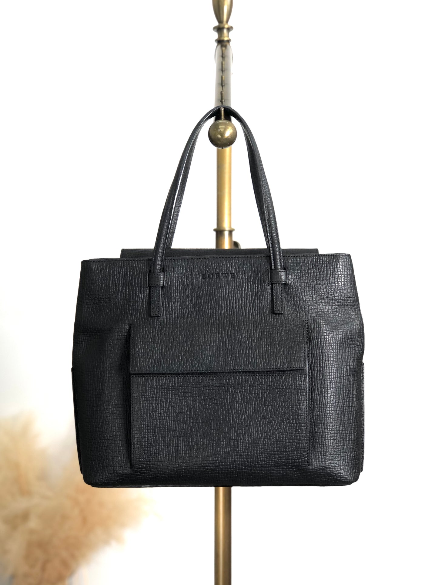 LOEWE Logo Embossed Front Pocket Handbag Black Vintage kmkg4n