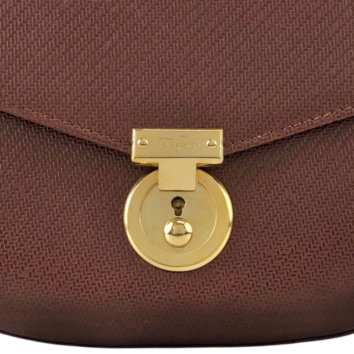 Salvatore Ferragamo Lock Shoulder bag Bordeaux Vintage 6kbanu