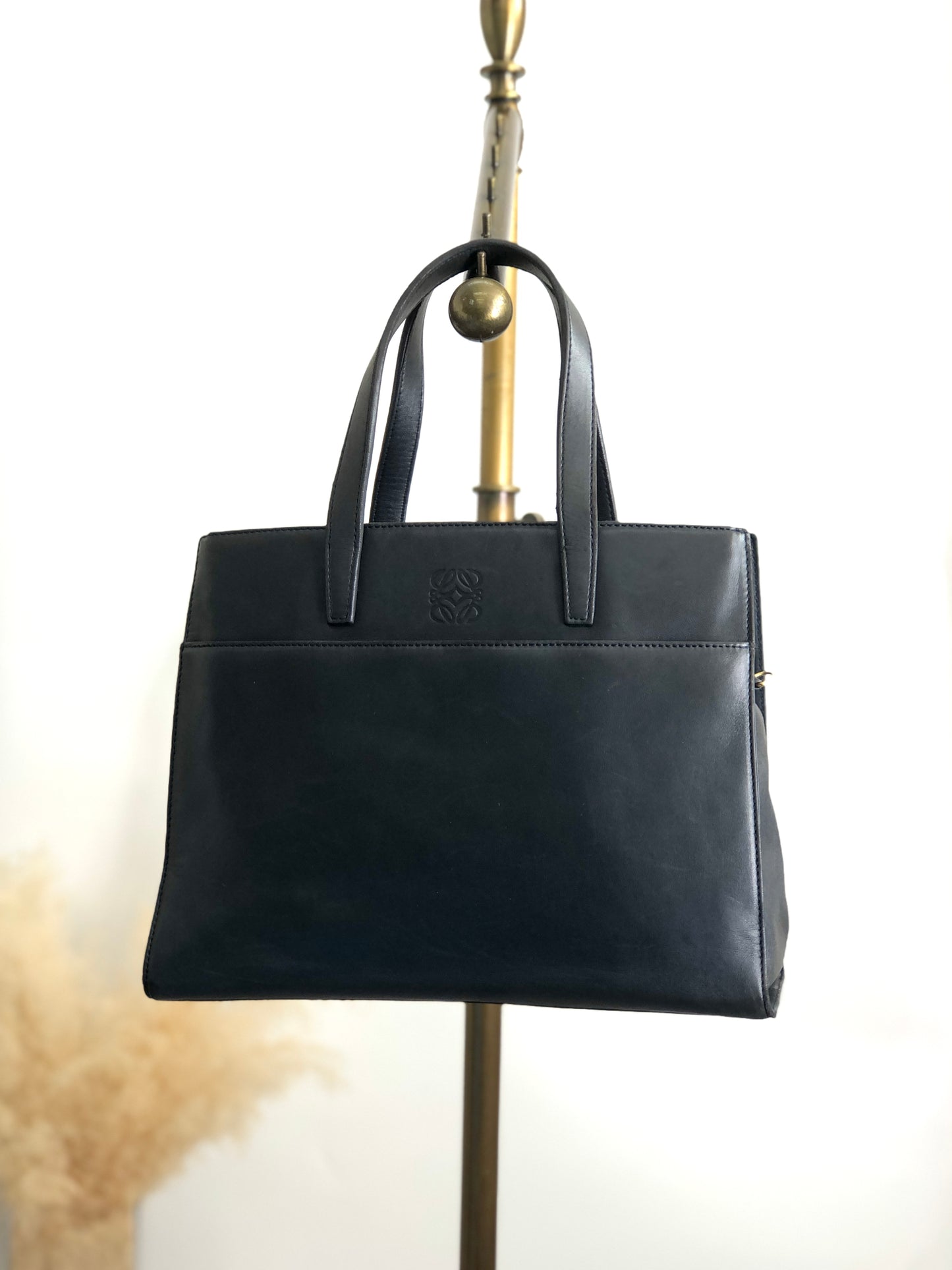 LOEWE 標誌壓花手提包 深海軍藍 復古 fgfjhr