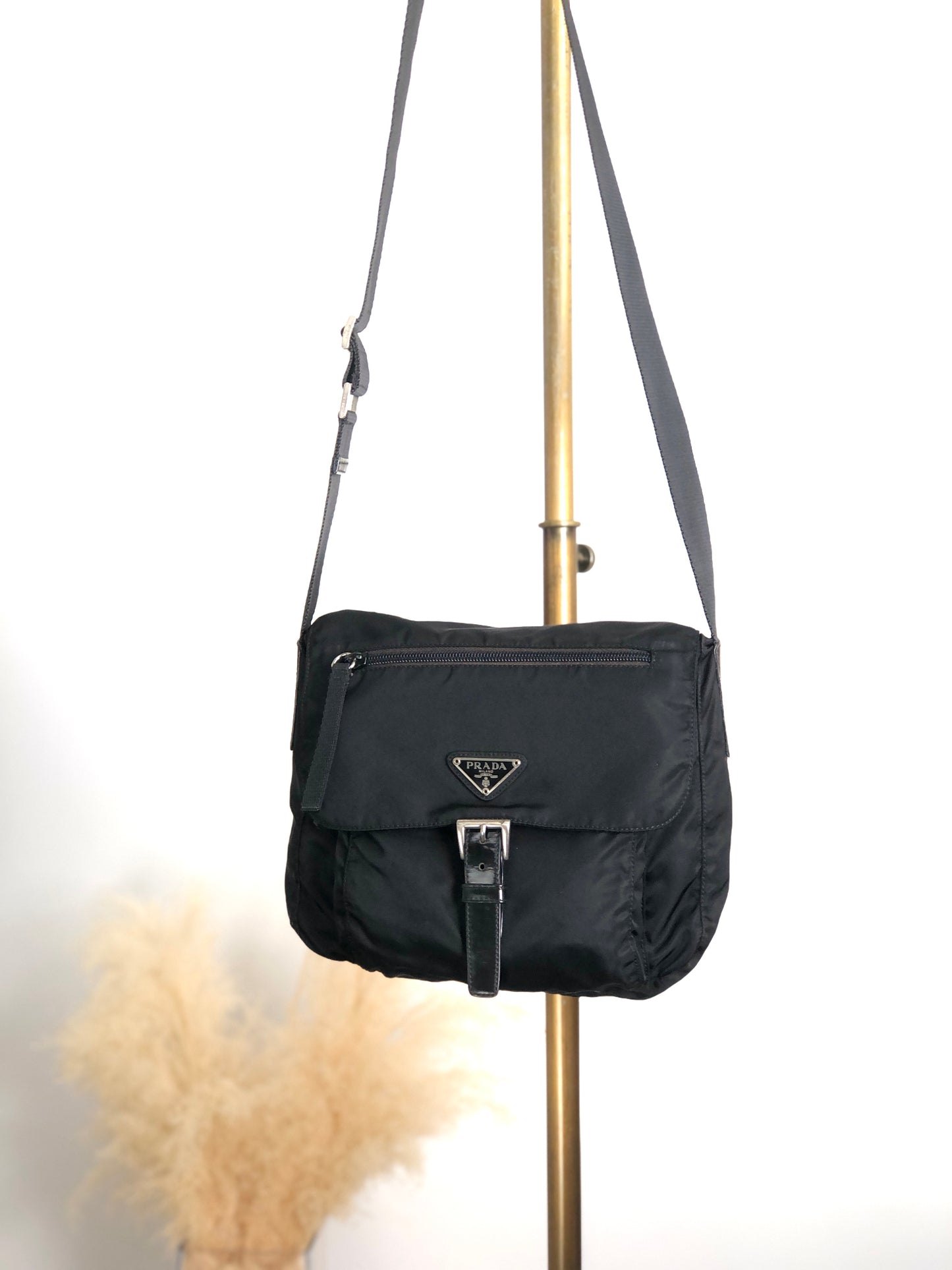 PRADA Triangle Logo Front Buckle Shoulder bag Black Vintage dre4i8