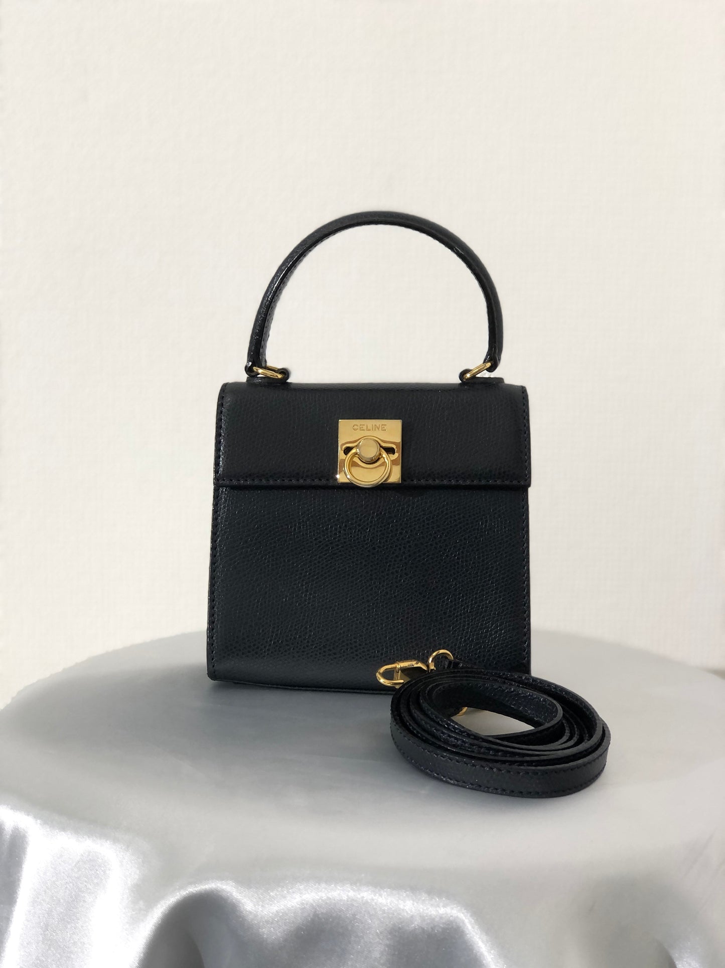 CELINE Gancini Gancini Leather Two-way Handbag Shoulder bag Navy Vintage kkhrd5