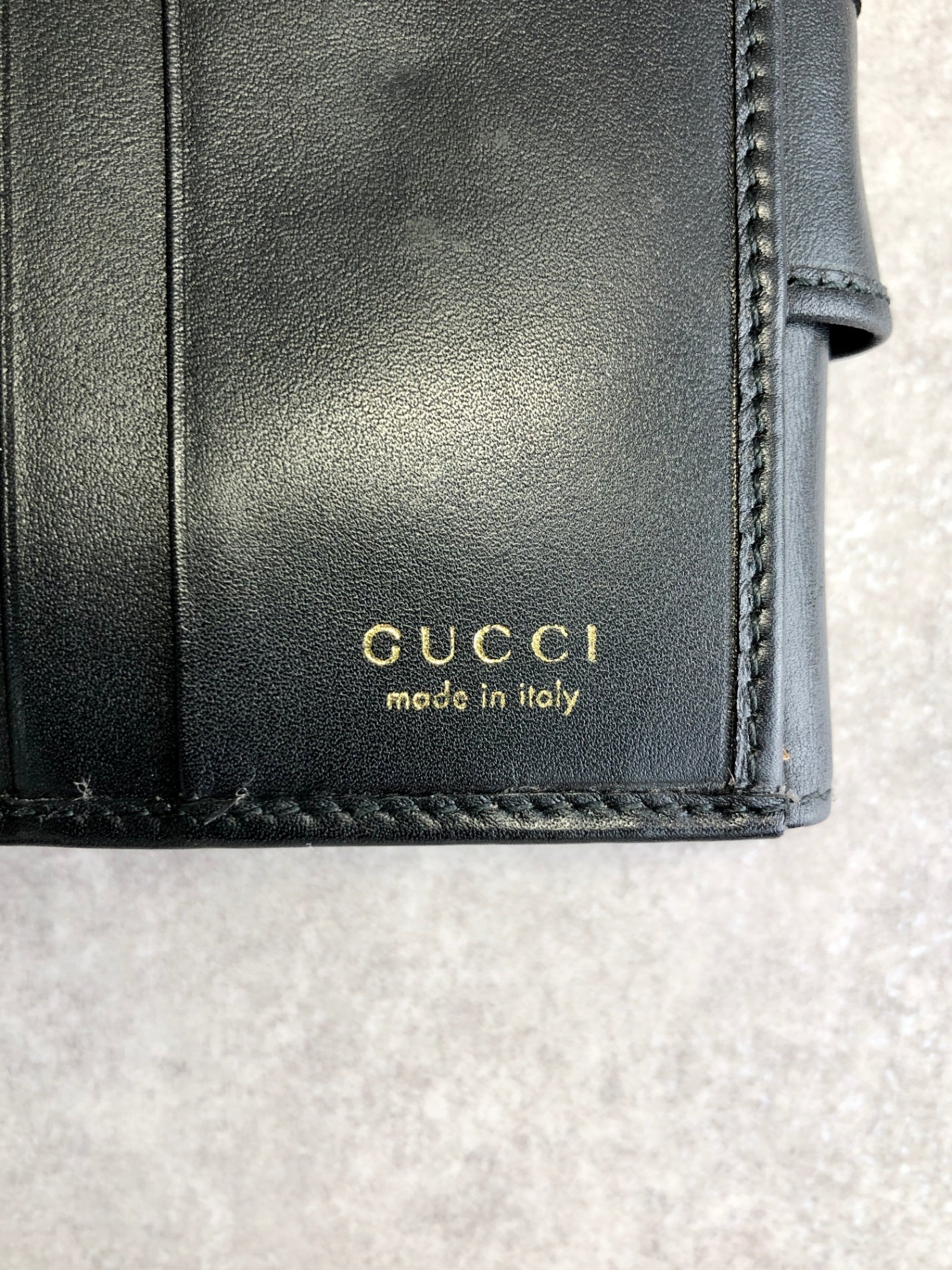 GUCCI 馬銜扣折疊錢包 黑色復古 2nycf8