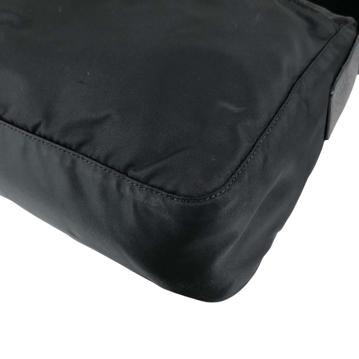 PRADA Triangle Logo Shoulder bag Black Vintage ik68if