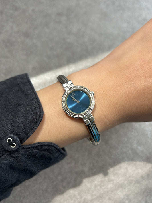 Yves Saint Laurent YSL Logo Quartz Watch Silver 6031-G11246TA Vintage 3z4kad