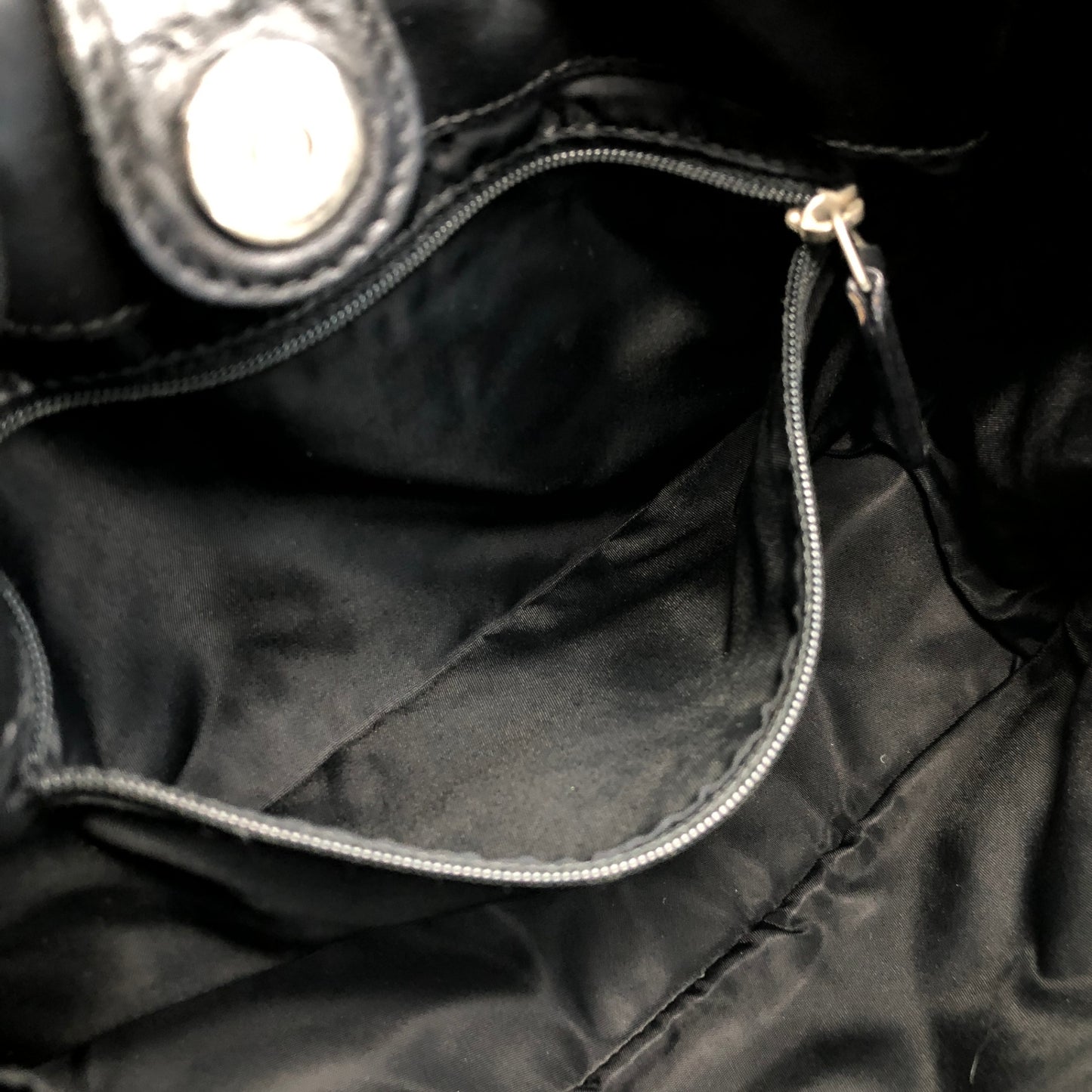 Christian Dior Cannage Logo Charm 肩背包 Hobobag 黑色復古 j5gaea
