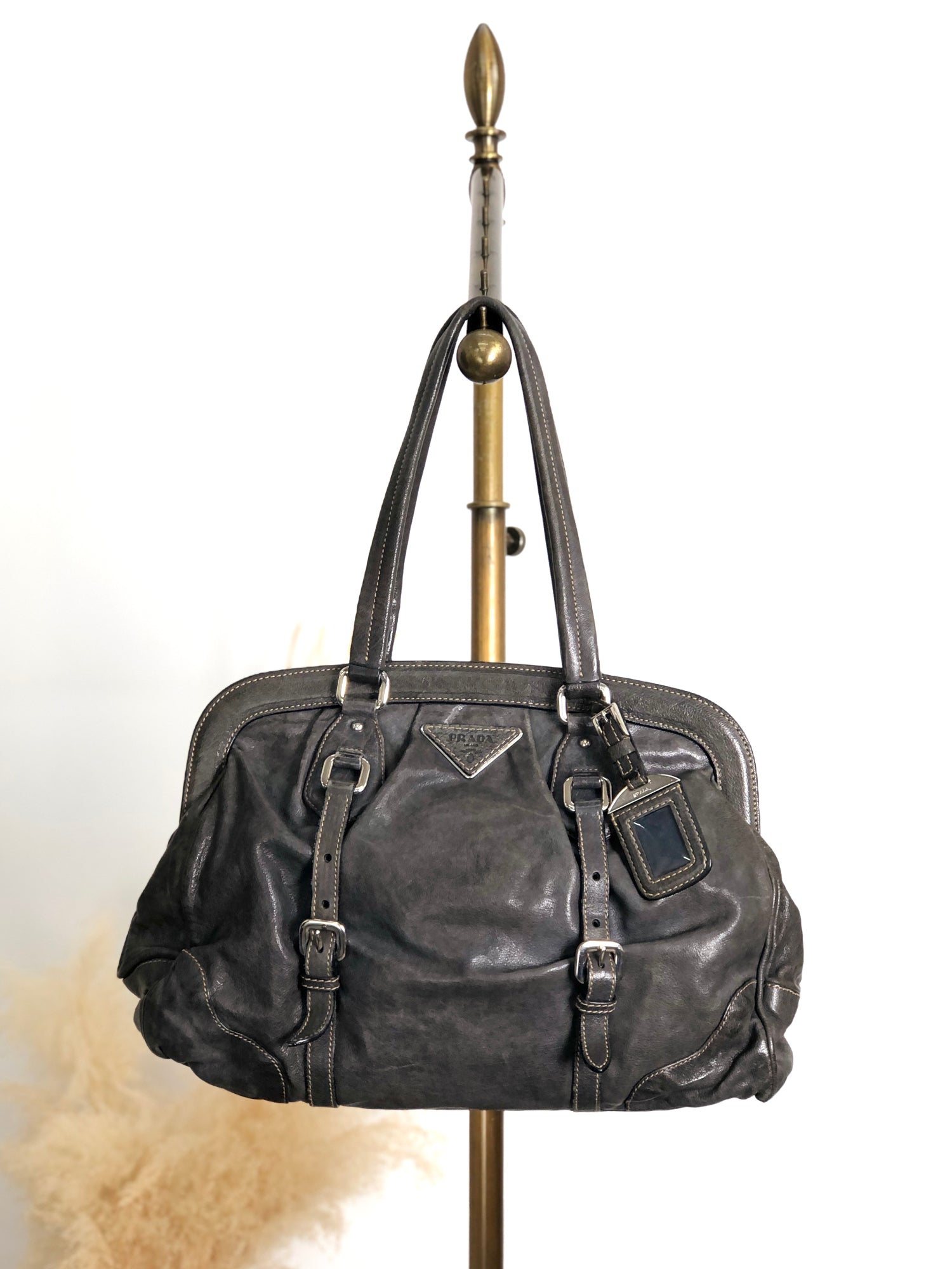 PRADA Triangle Logo Handbag Gray Vintage x8guys – VintageShop solo