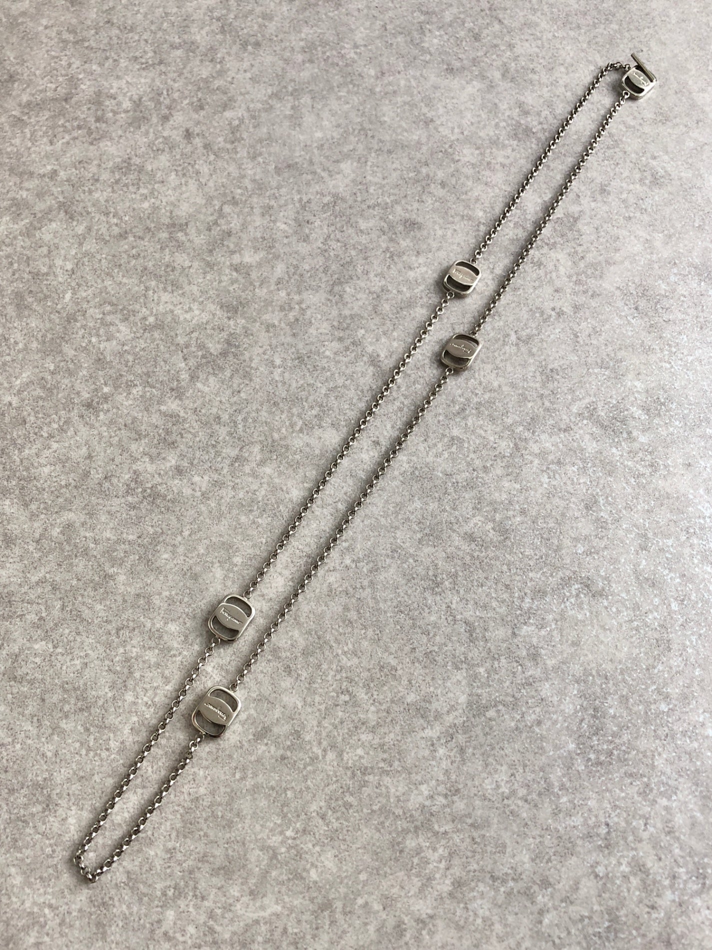Salvatore Ferragamo Logo Necklace Silver Vintage dxhk76