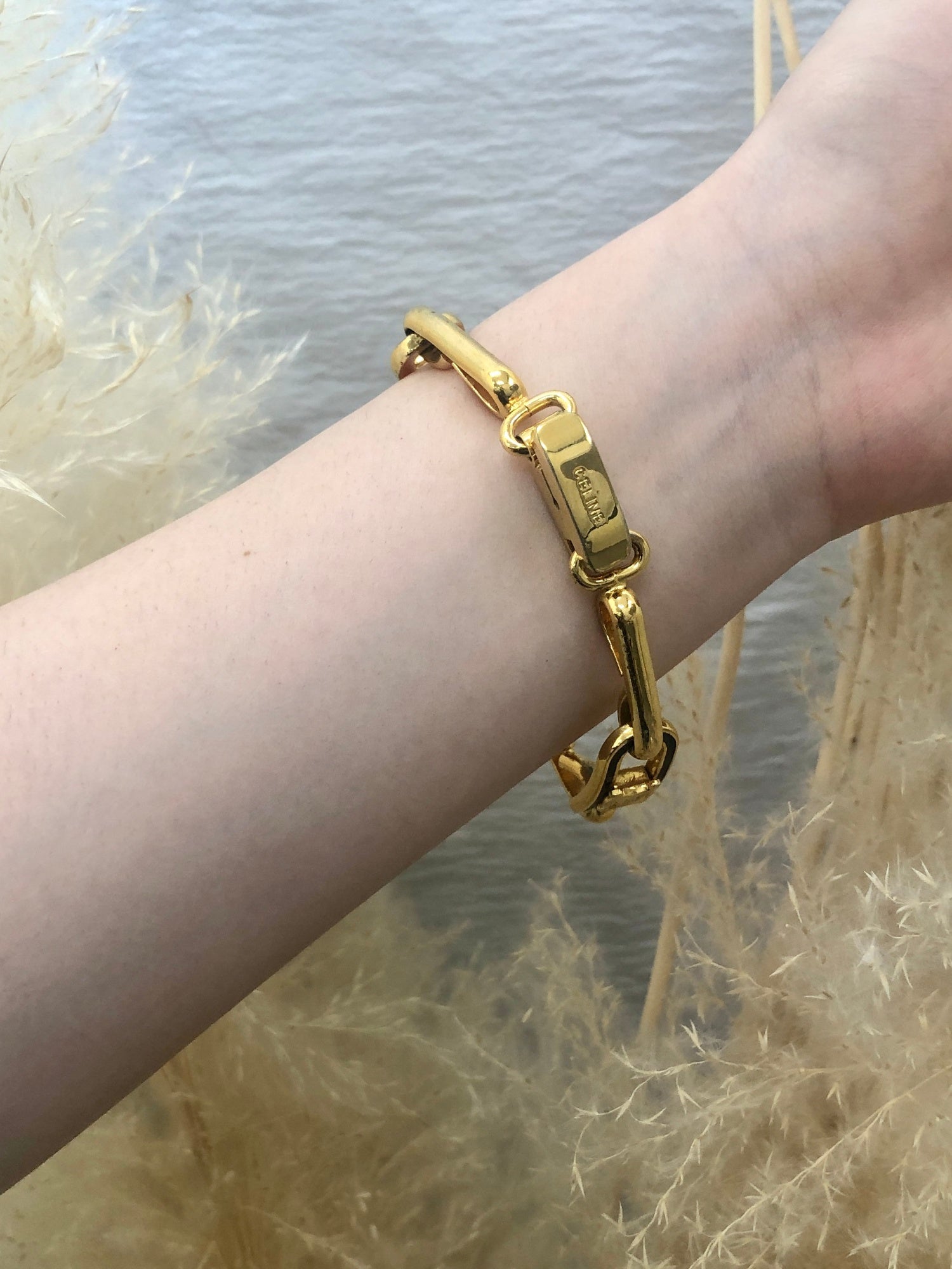 CELINE Blason Bracelet Gold Vintage ivp6ia – VintageShop solo