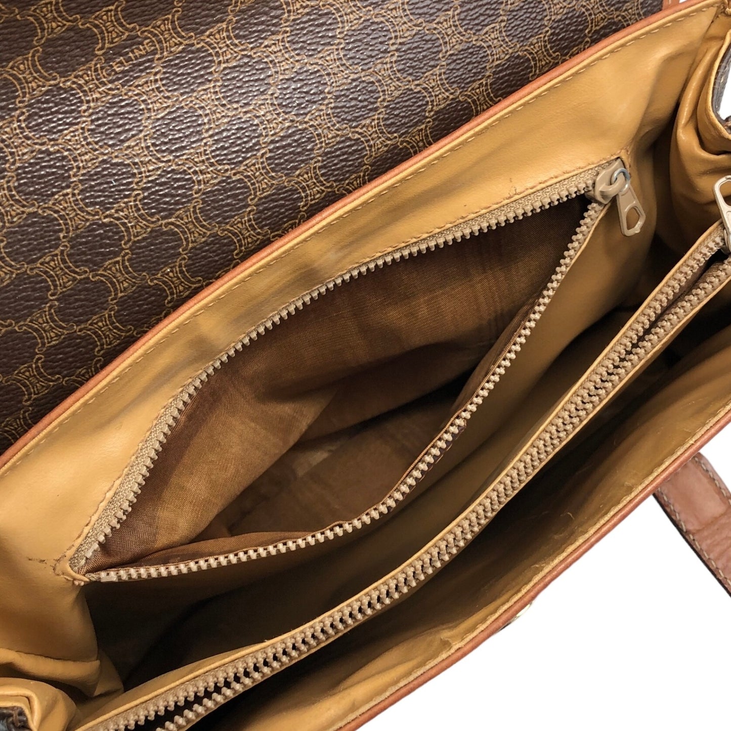 CELINE Macadam Blason Handbag Brown Vintage dty8ce