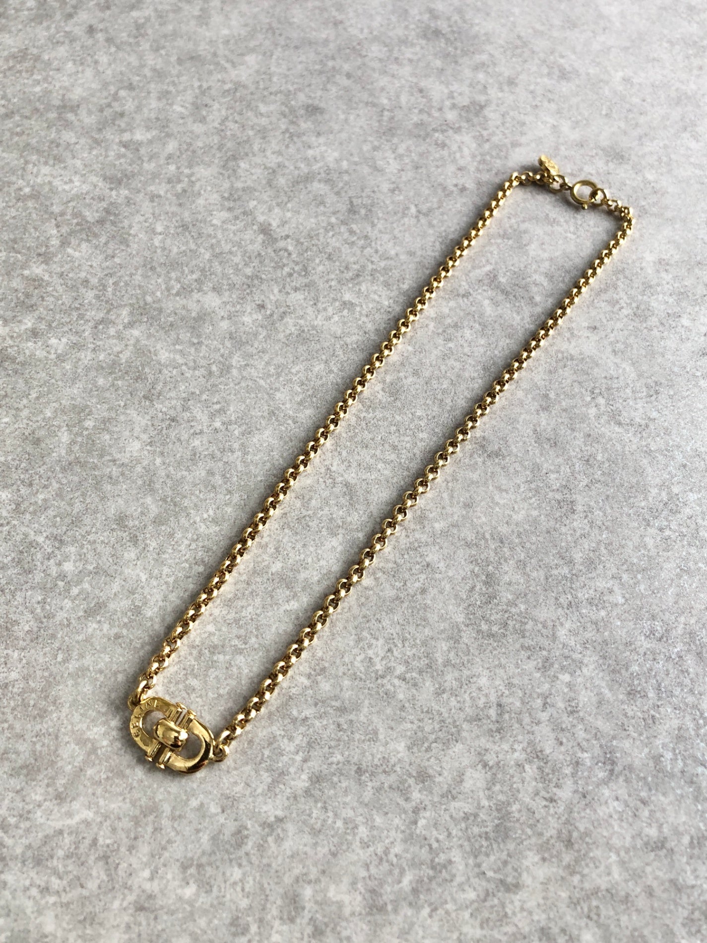 CELINE Horse Bit Necklace Gold Vintage mnzuz4
