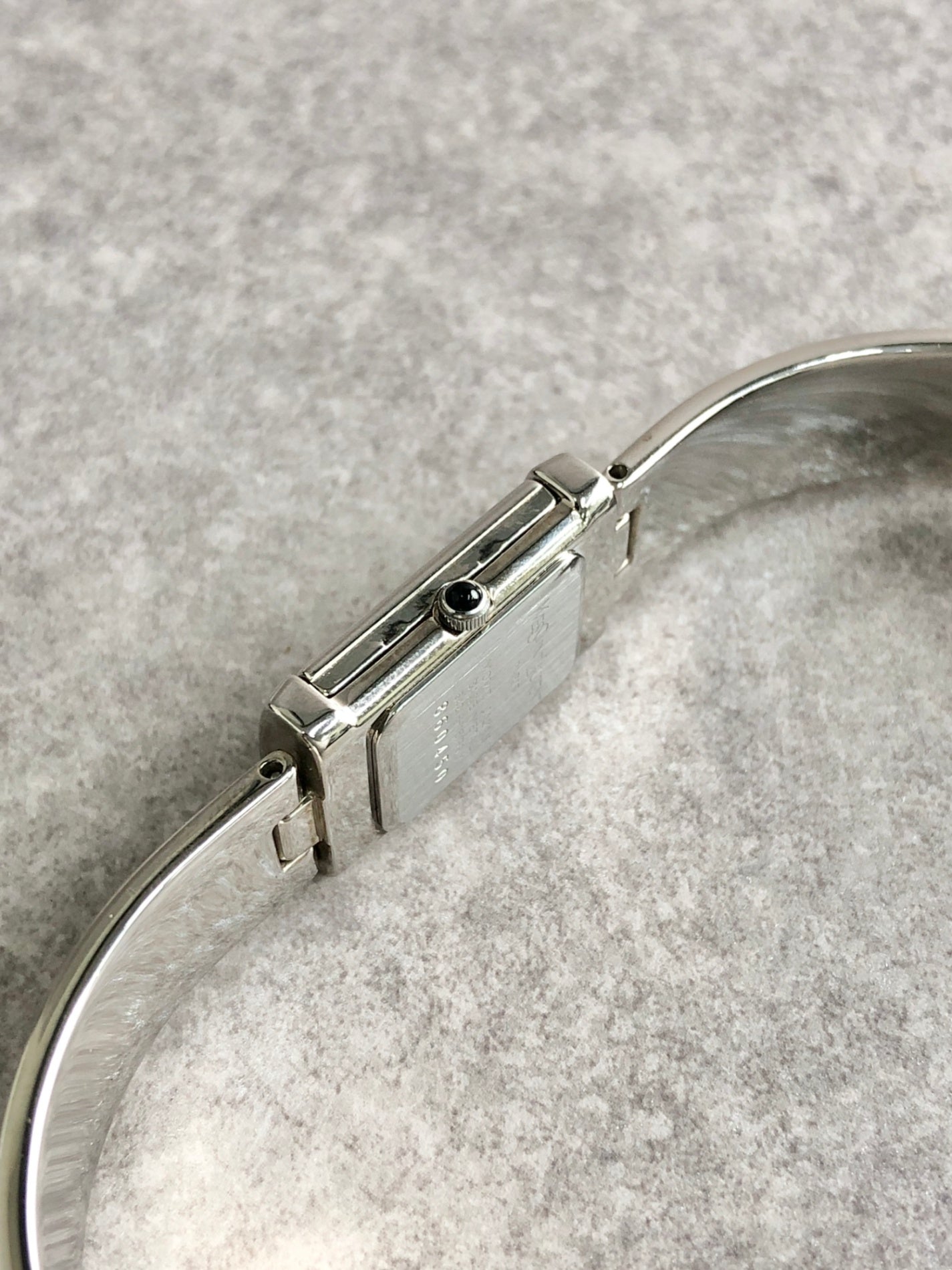 Yves Saint Laurent Logo Motif Quartz Watch Silver Vintage z5vmz5