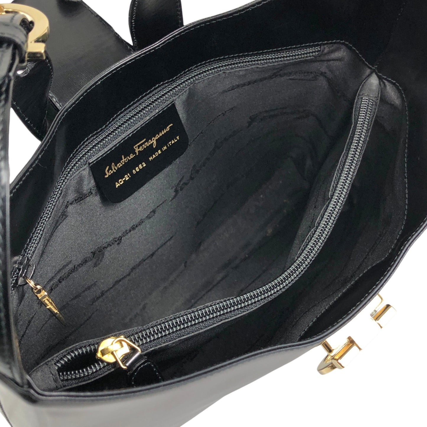 Salvatore Ferragamo Gancini Shoulder bag Black Vintage j6g6xf