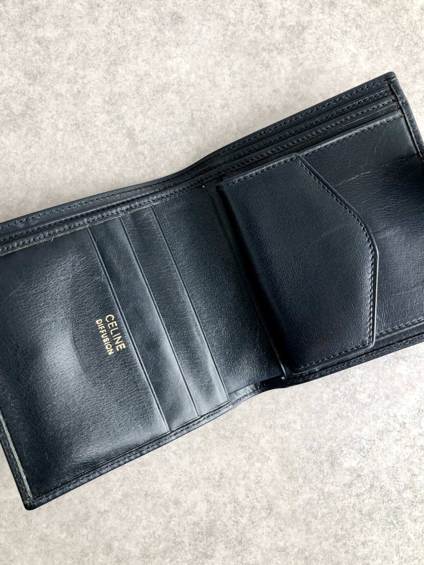 CELINE Carriage Folded Wallet Navy Vintage rrcn43