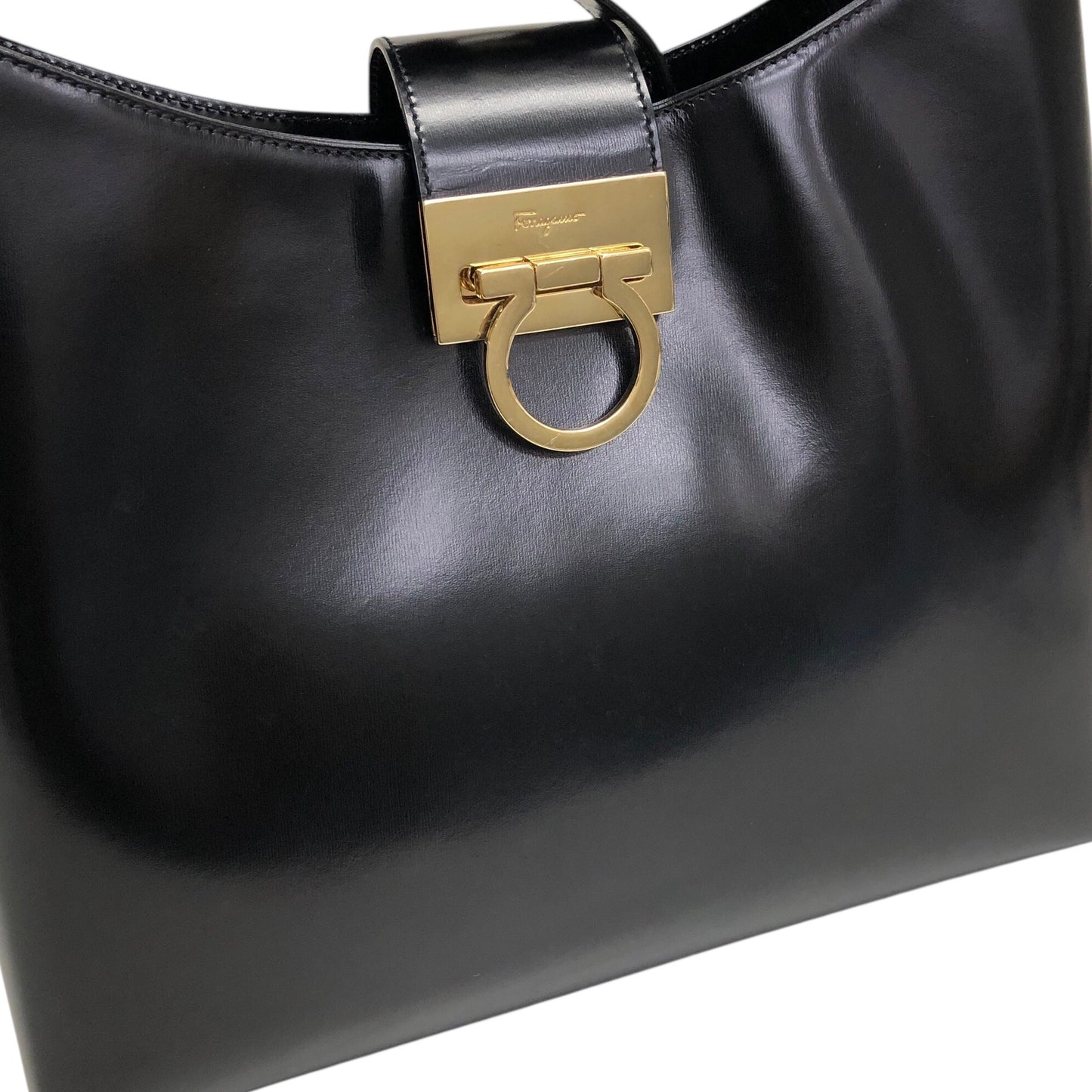 Salvatore Ferragamo Gancini Shoulder bag Black Vintage j6g6xf