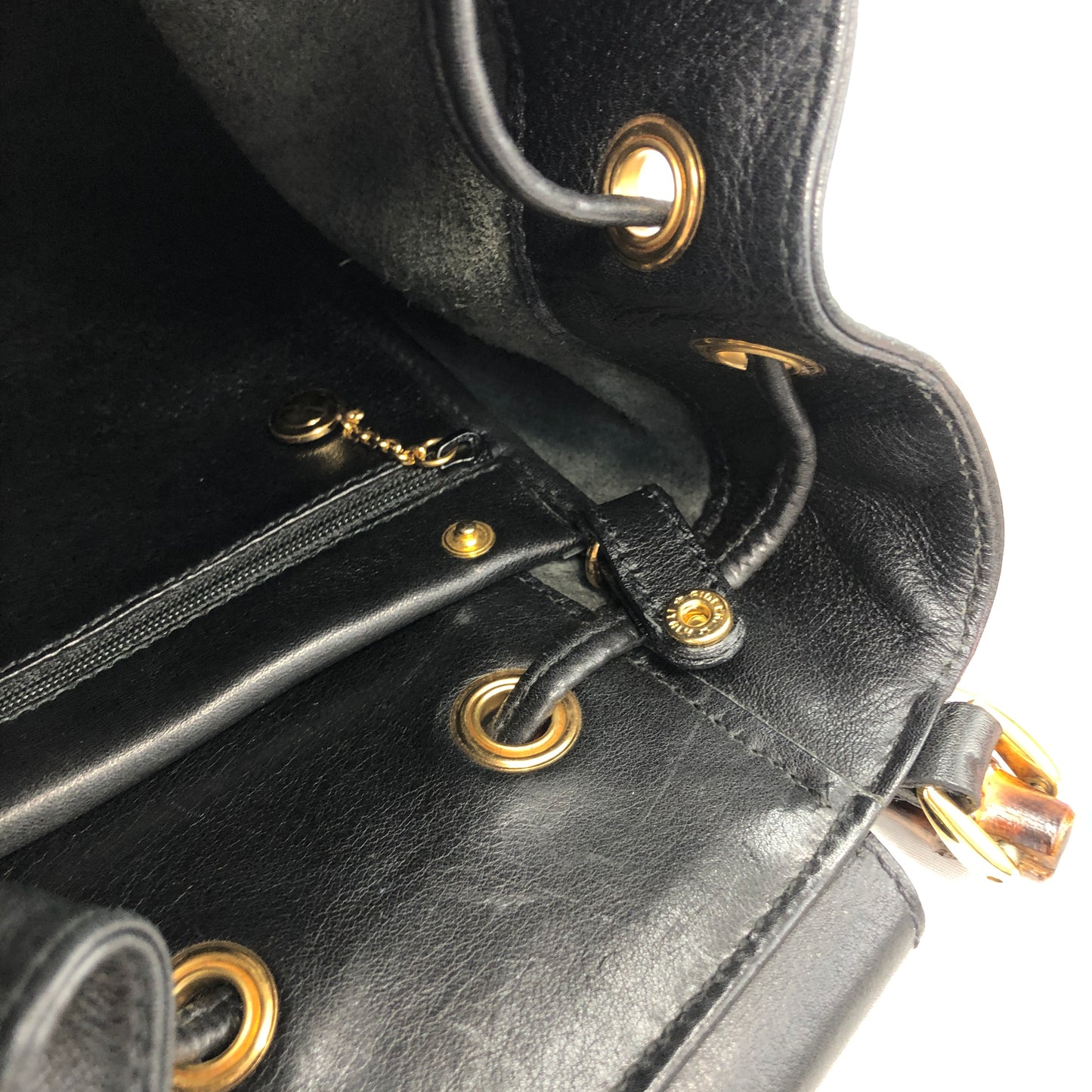 GUCCI Bamboo Leather Drawstring One Shoulder bag Sling Bag Black Vintage vs7u5a