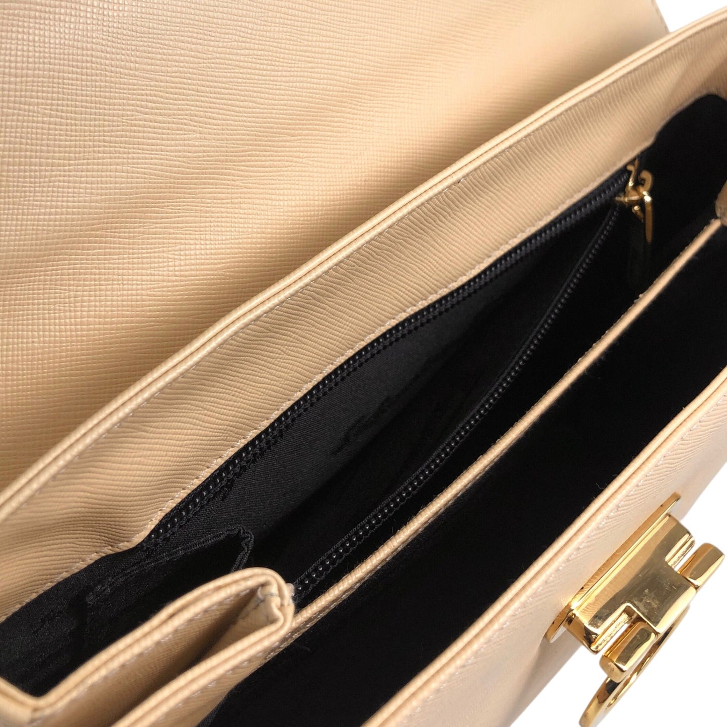 Salvatore Ferragamo Gancini Two-way Handbag Shoulder bag Beige Vintage khdcf6