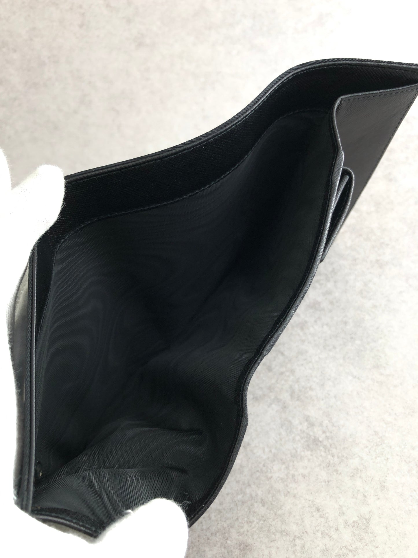 PRADA Triangle Logo Trifold Wallet Black Vintage kiyi6h