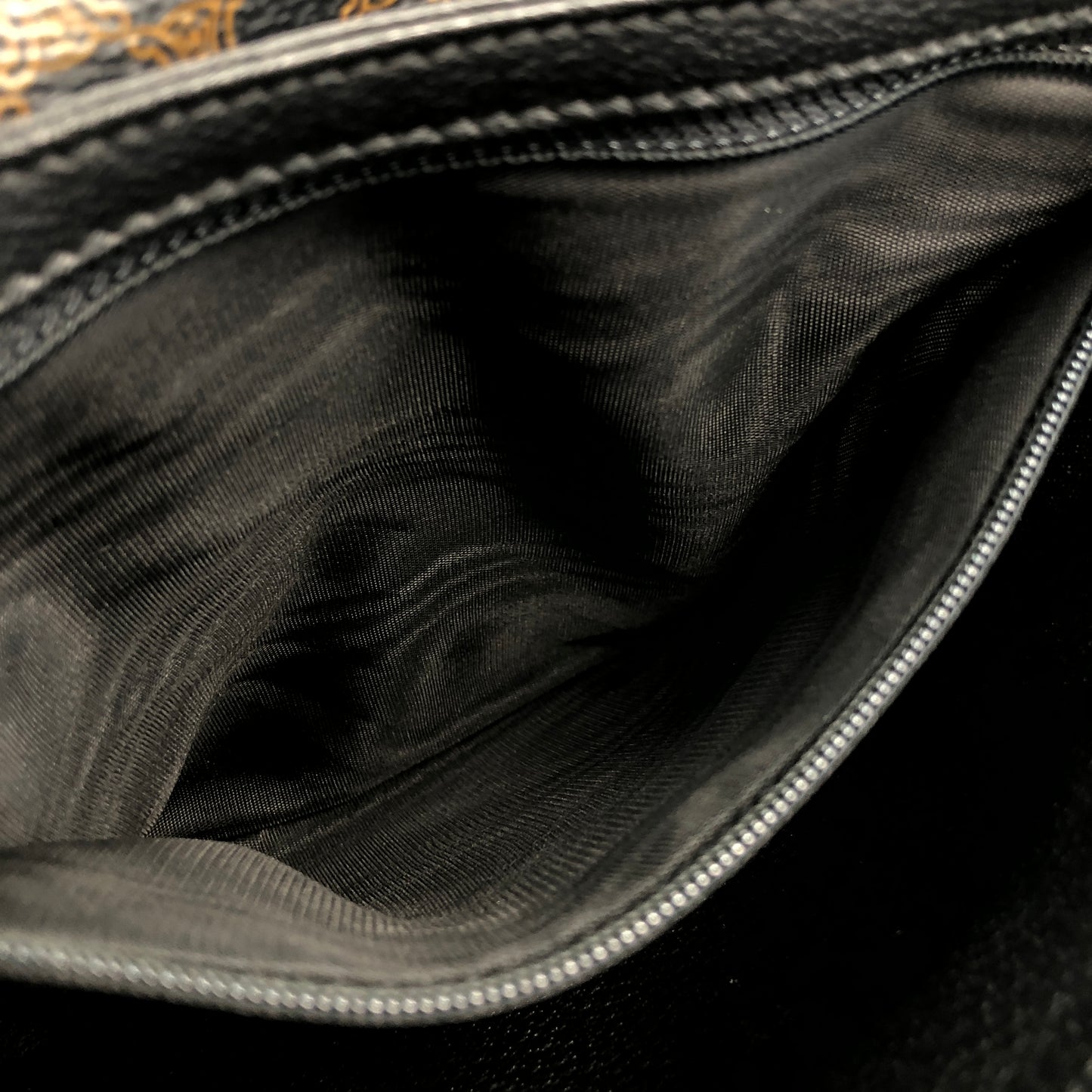 CELINE Macadam Front Buckle Shoulder bag Black Vintage tuu6n4