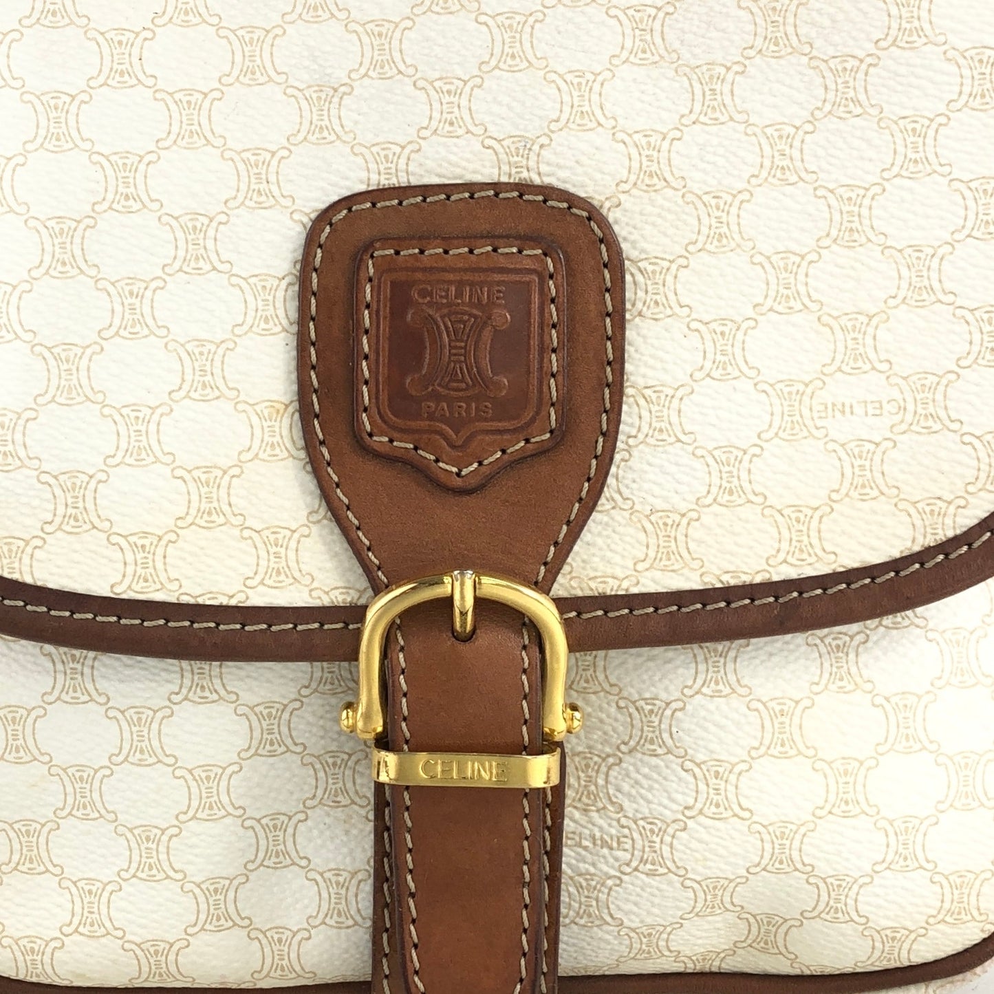 CELINE Macadam Blason Front Buckle Shoulder bag White Vintage s4pk6f