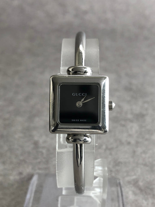 GUCCI Logo Watch Silver 1900L Vintage jct7gb