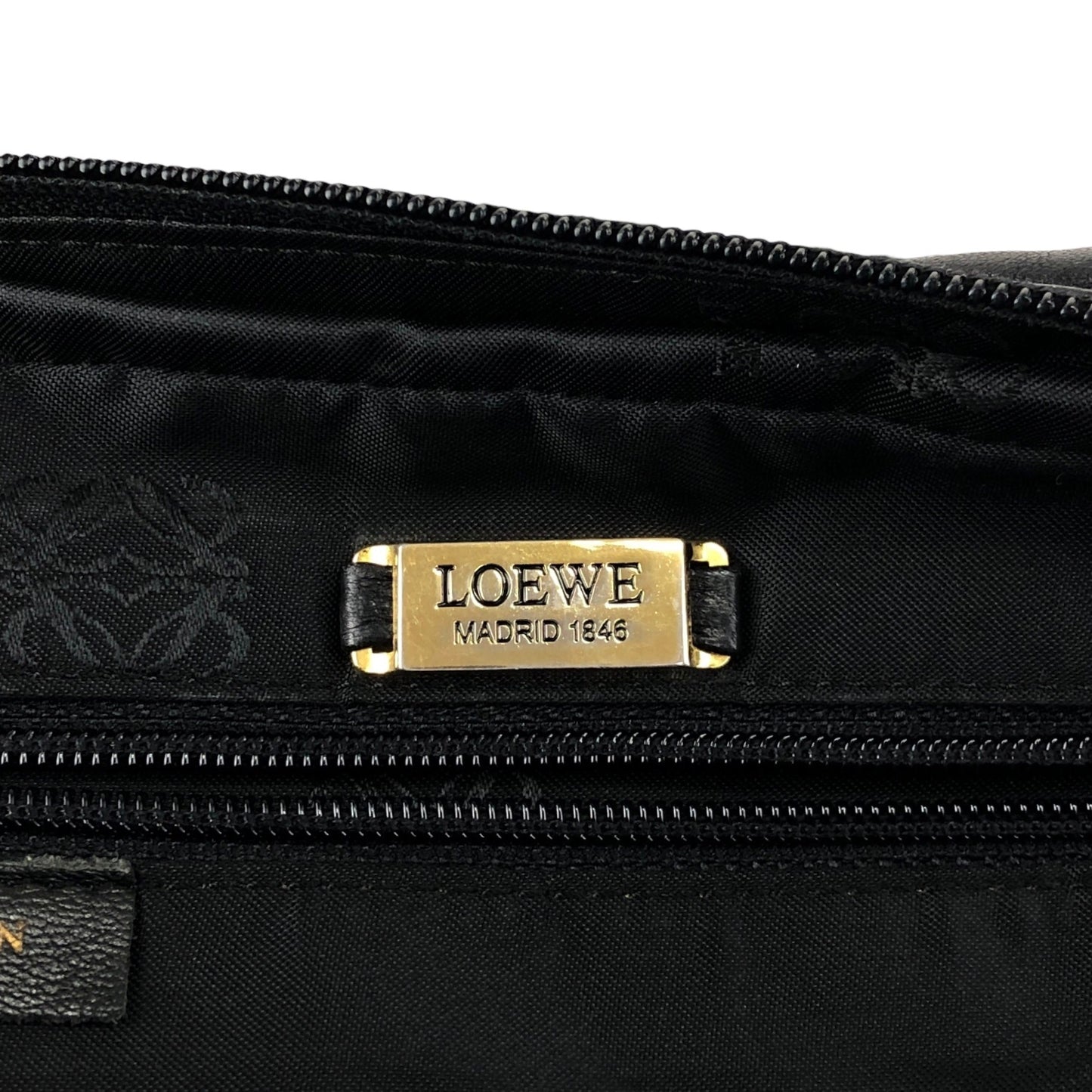 LOEWE Anagram Chain Handbag Shoulder bag Black Vintage nkgx4b